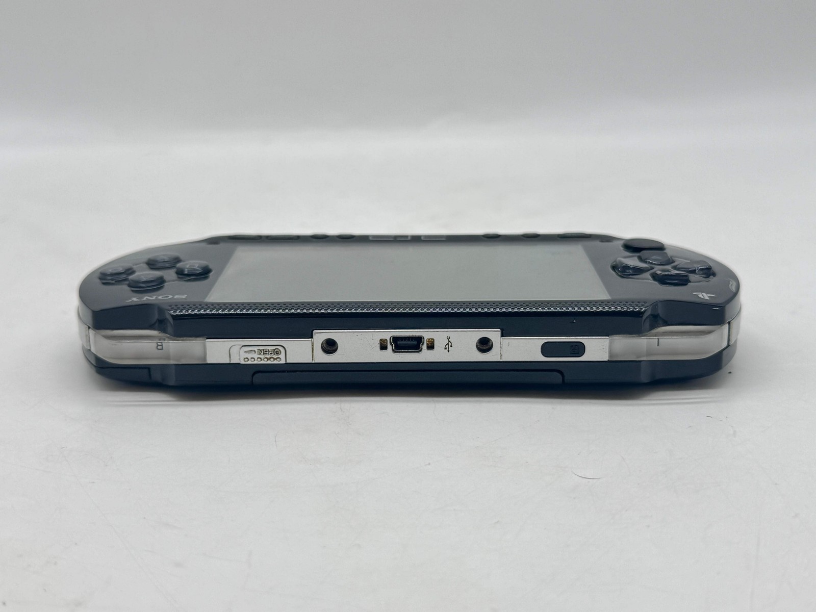 Sony PSP-1001 Handheld Console Black w/ Battery For Parts Repair