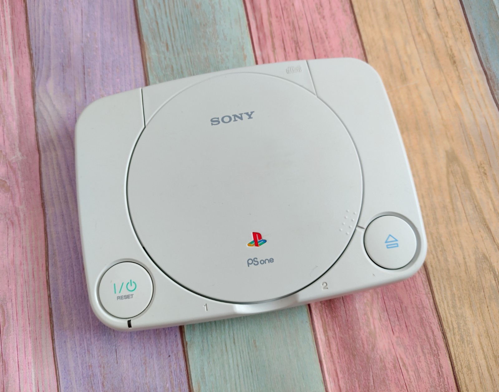 Sony Playstation 1 ps one SCPH-102 psone plays discs from all regions