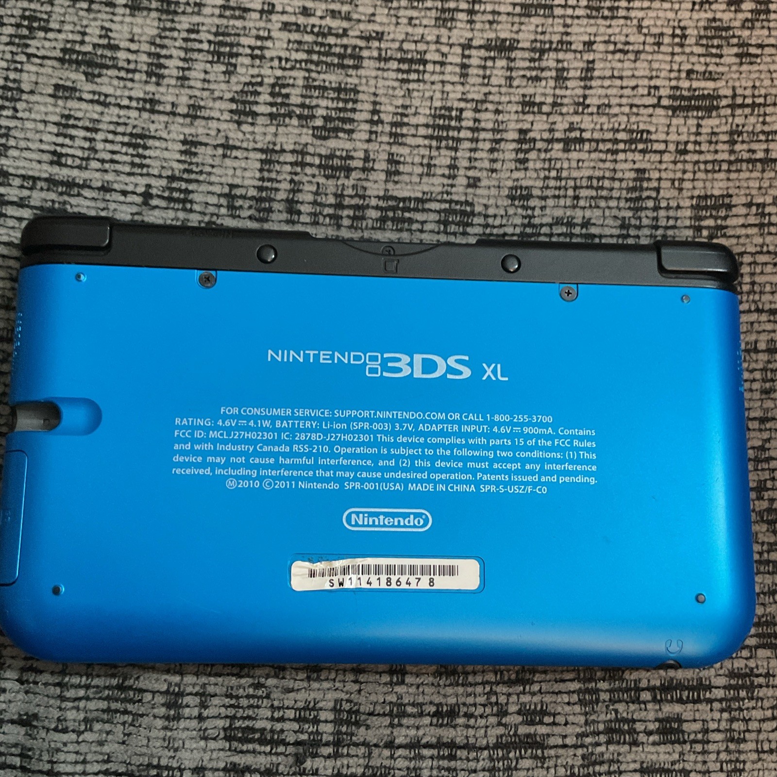 Nintendo 3DS XL Blue/Black 3D 4GB NTSC-U/C Bundle w/ Charger Case Stylus Game