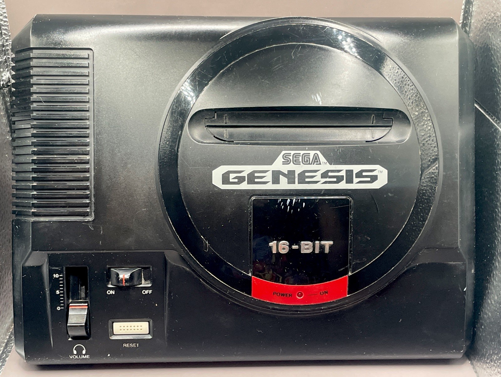 Sega Genesis Model 1 1601 Console Only Tested Headphones Jack 16 Bit