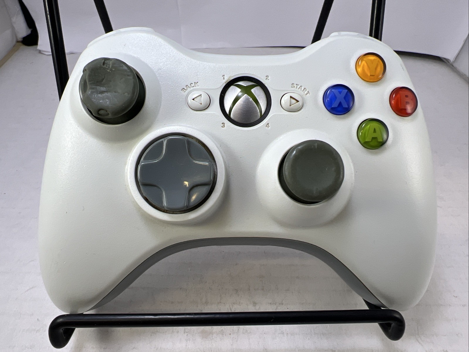 Xbox 360 S Slim 4GB Console Bundle Controller Lot Of 5 Games #ML36
