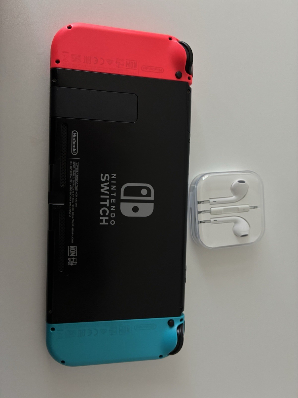 Nintendo Switch Handheld Console System Red/Blue Joy-Con Black Headphone Jack