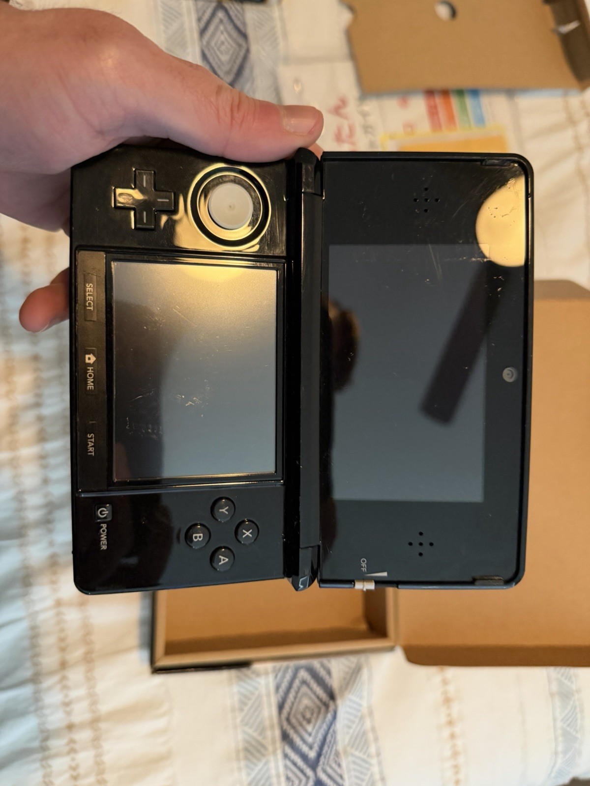 Nintendo 3DS CTR-001 Black Handheld Console w/ Box Charger Wi-Fi NTSC-J