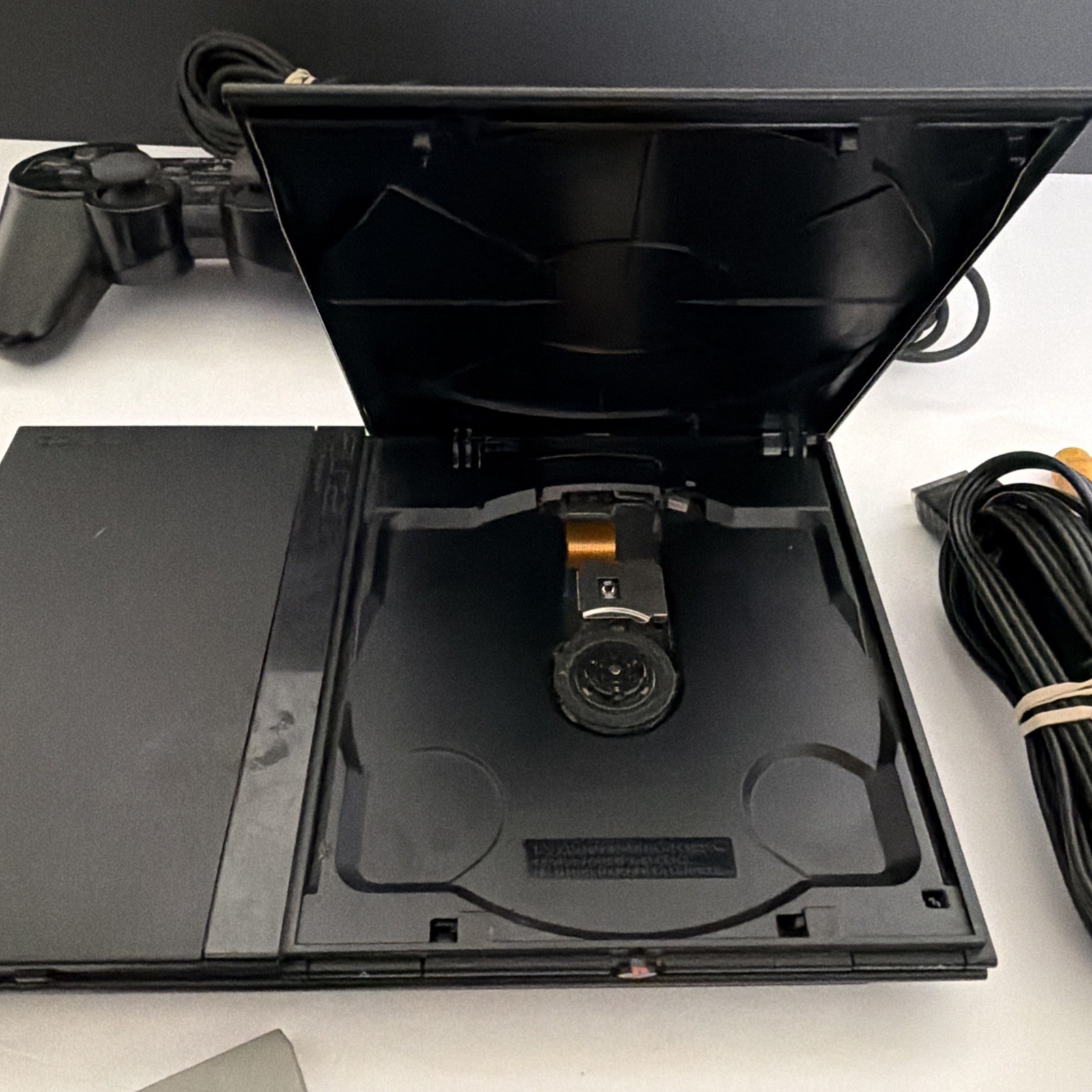 Sony PlayStation 2 PS2 Slim – SCPH-70012 – Console,controller & Cords – Tested