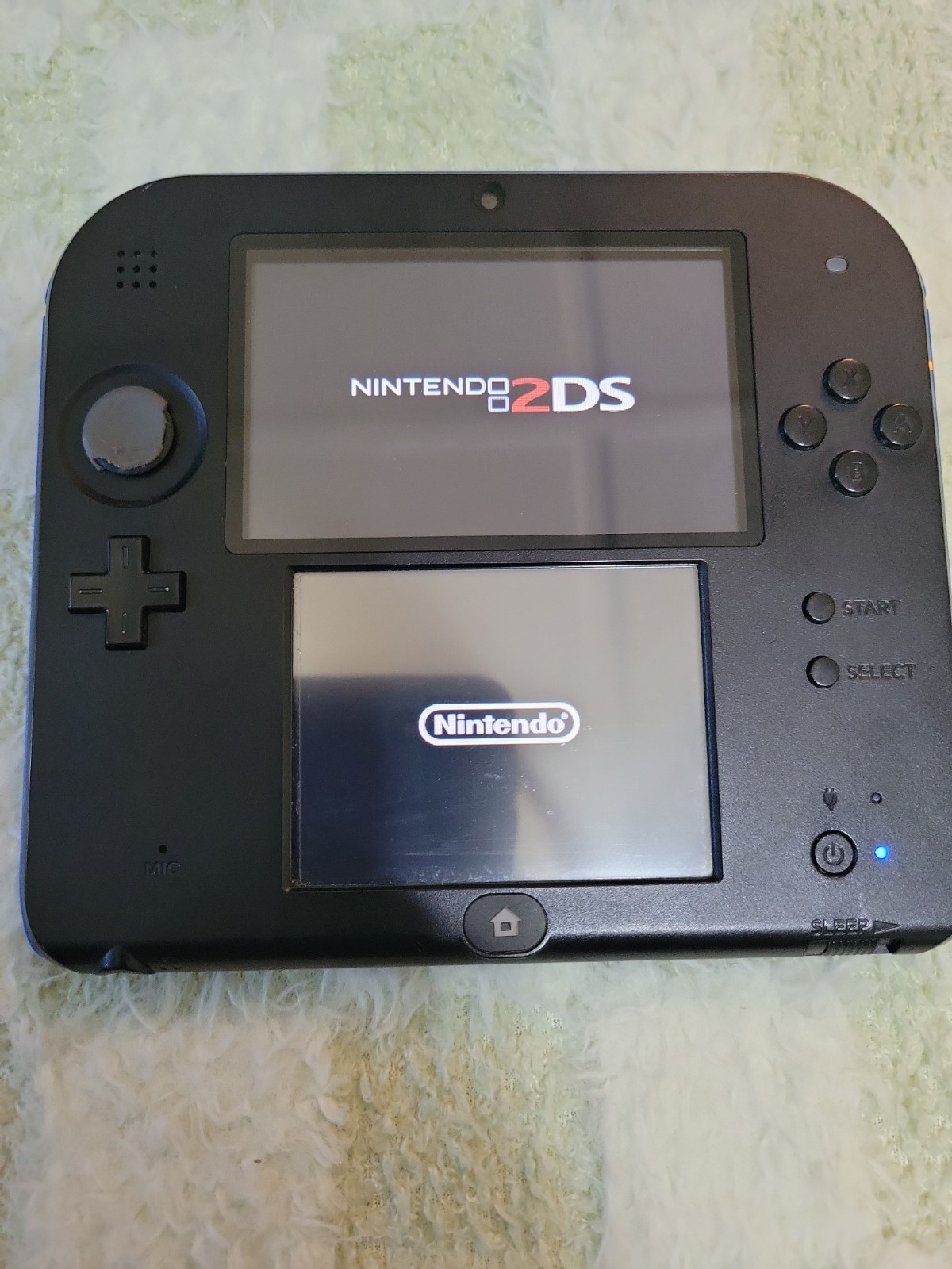 Nintendo 2DS System – Black And Blue w/Charger, Accessories (Damaged Circle Pad)