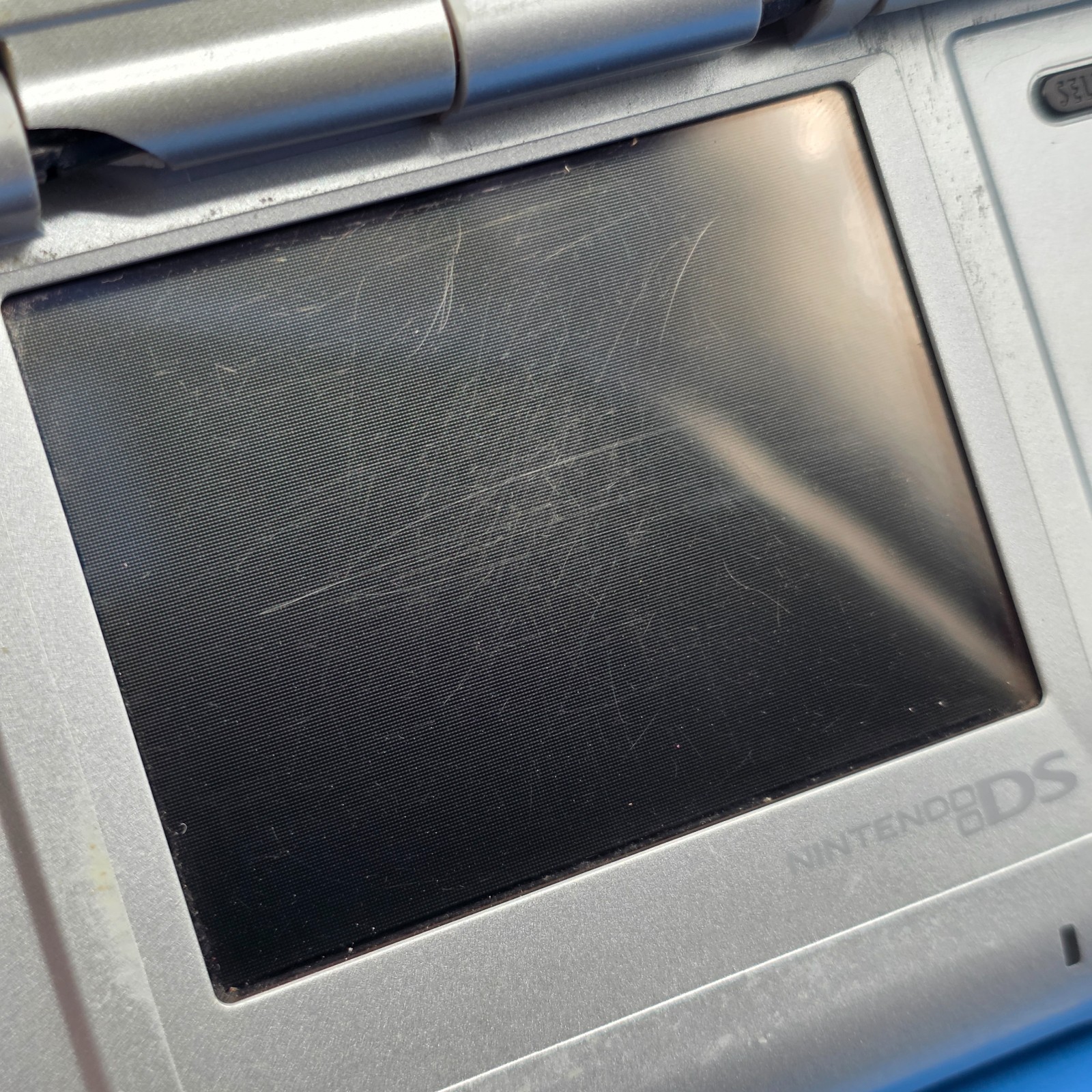 *BROKEN HINGES* Nintendo DS Handheld Game Console Only NTR-001 Silver