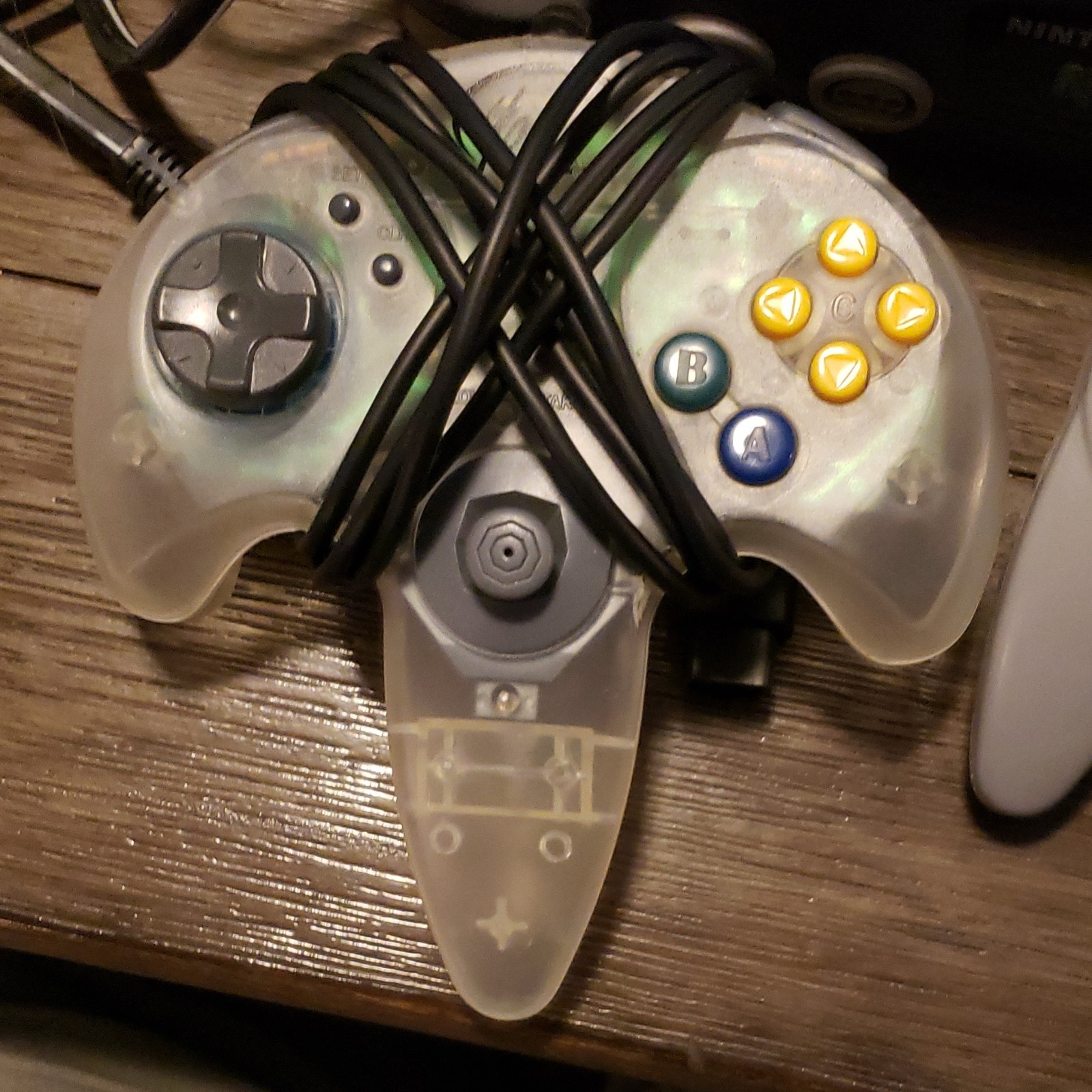 Nintendo 64 NUS-001(USA) Gray Console NTSC-U/C w/ 4 Controllers AV/Power