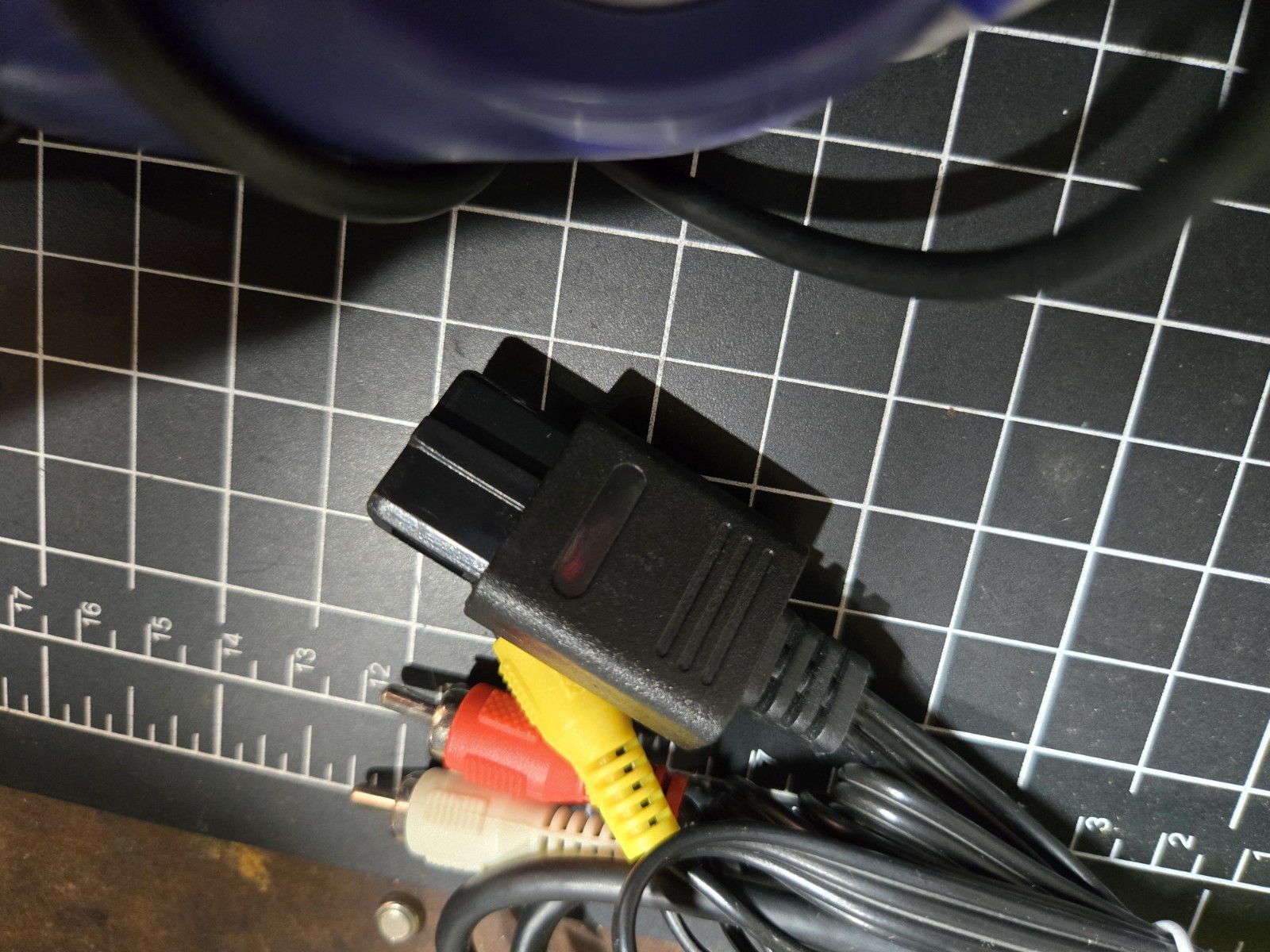 Nintendo Gamecube Indigo Purple – Console DOL-001 W/ OEM Power Supply & AV Cable