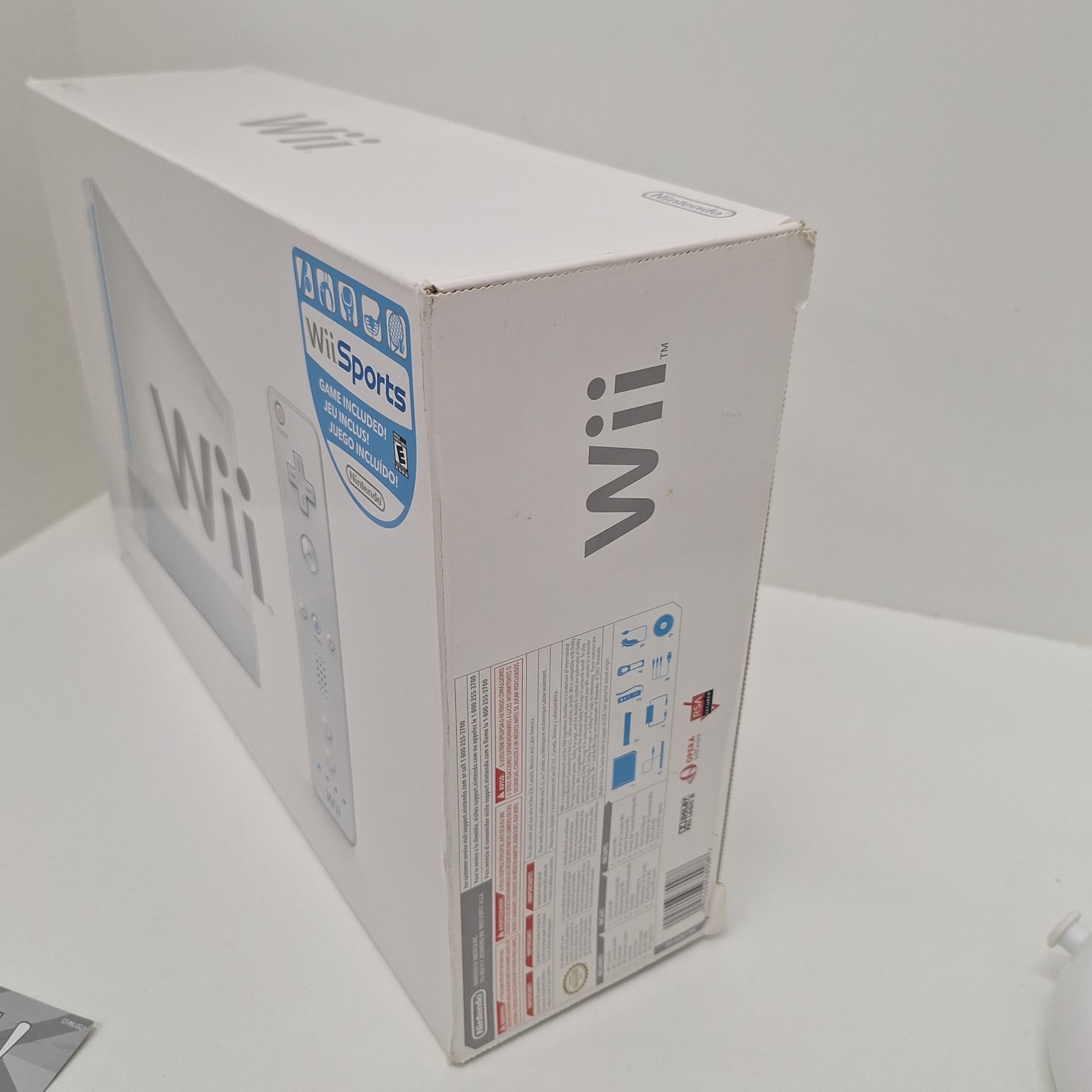 Nintendo Wii Console Complete In Box with Wii Sports Bundle – White [Tested]