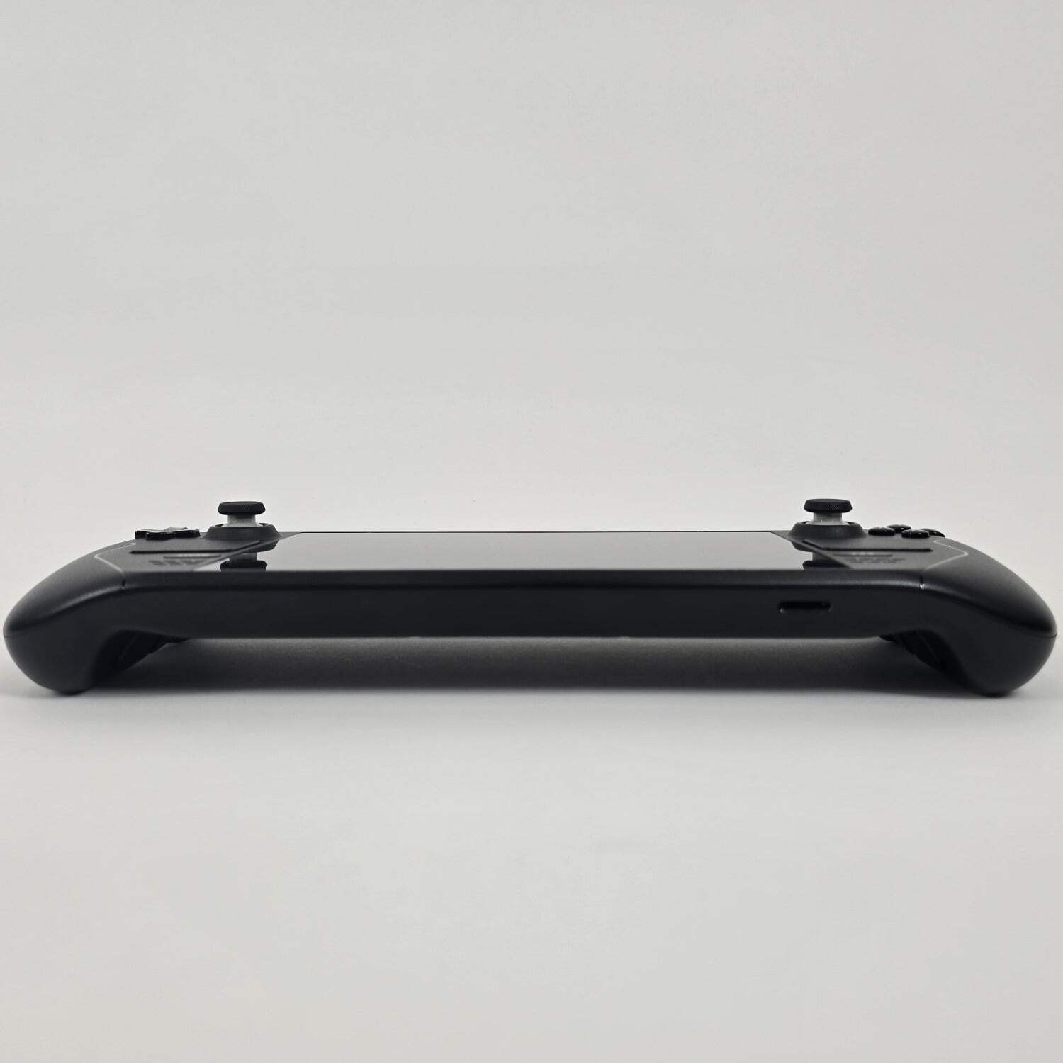 Valve Steam Deck 7″ AMD 7nm Ryzen APU 16GB RAM 512GB Black 1010