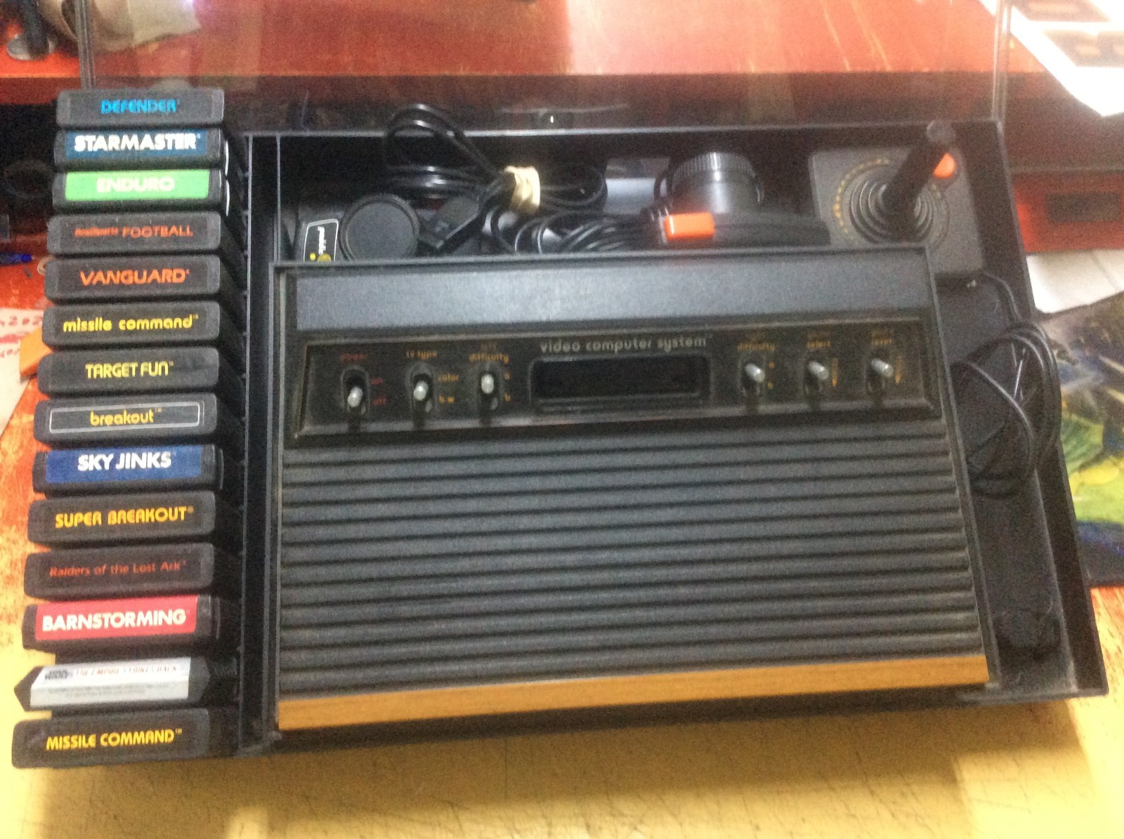 Atari 2600 SYSTEM With Organizer Center w/ Controllers 14 games
