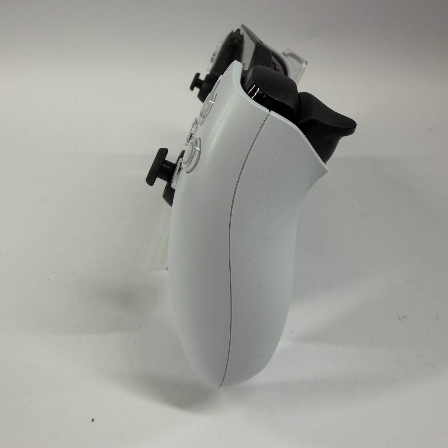 Sony PlayStation 5 PS5 PlayStation Portable PSP White CFI-Y1001