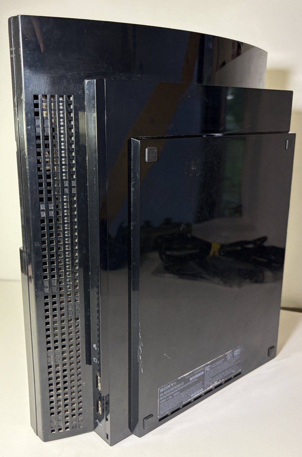 Sony PlayStation 3 PS3 Fat CECHH01 80GB Console – Game, Cables, Fake Controller