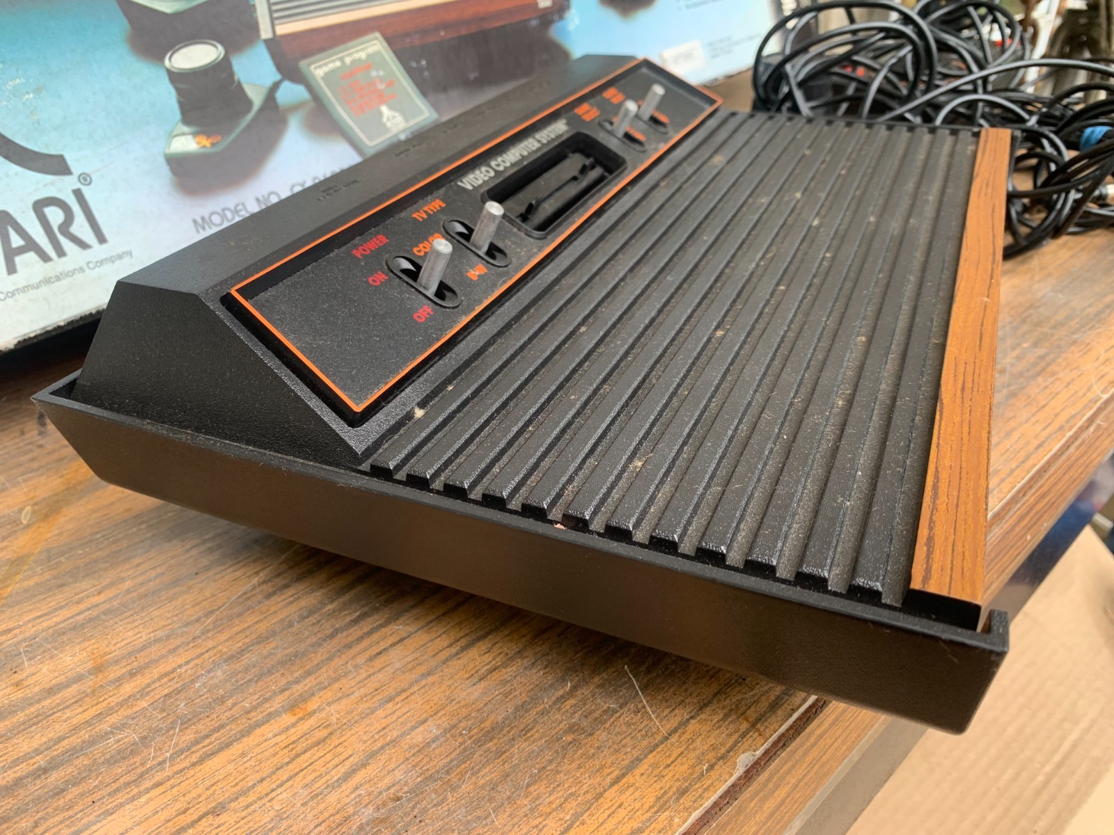 Atari CX-2600A Video Computer System Game Console W/ 2 Controllers Paddles & Box