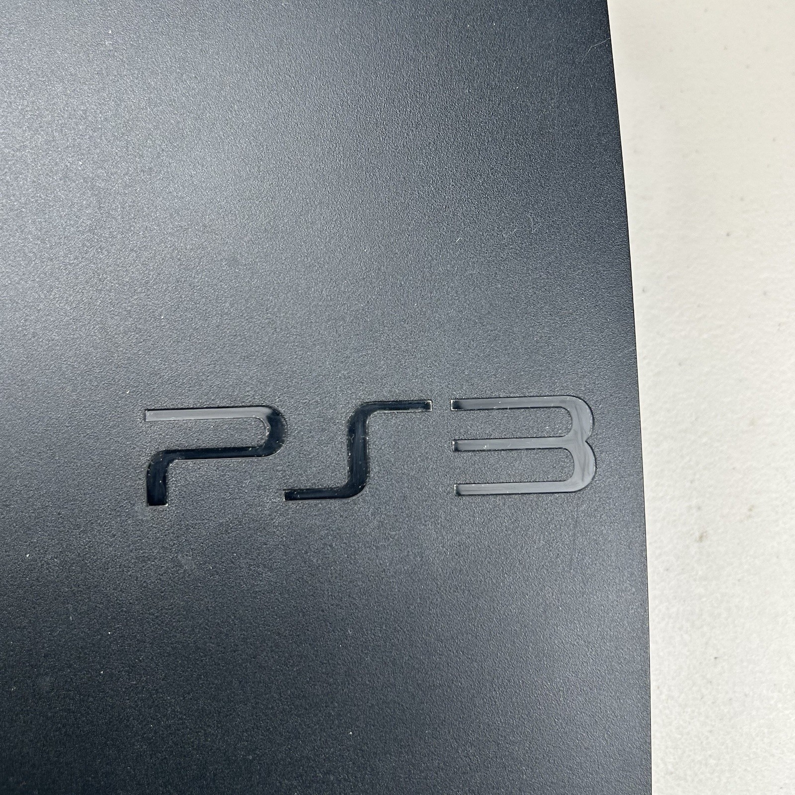 Sony PlayStation 3 PS3 Console CECH-2001B 3 Controllers MARVEL VS CAPCOM 2 READ
