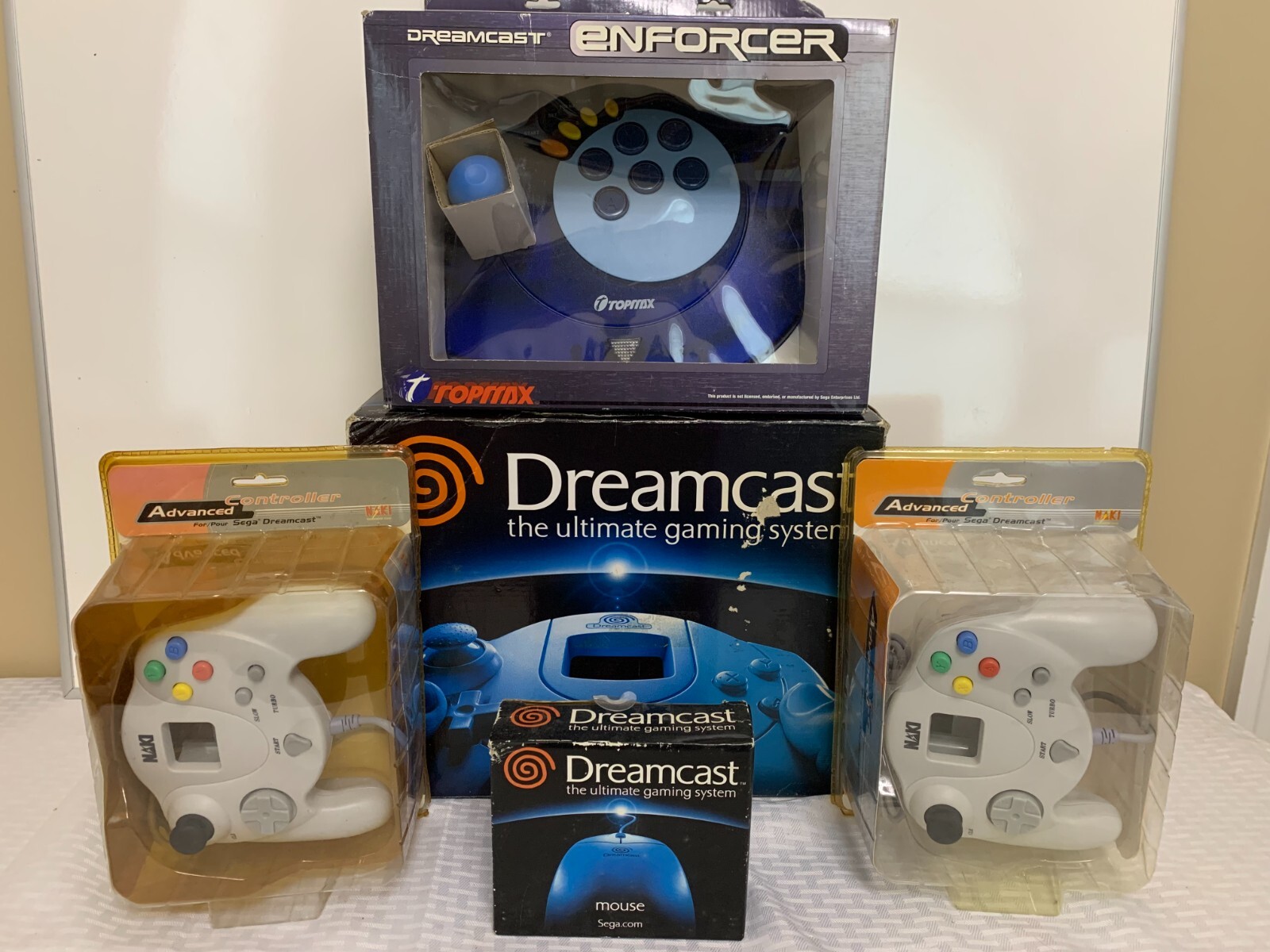 SEGA DREAMCAST BUNDLE – ULTRA RARE COMPLETE SYSTEM BUNDLE + ACCESSORIES – NEW
