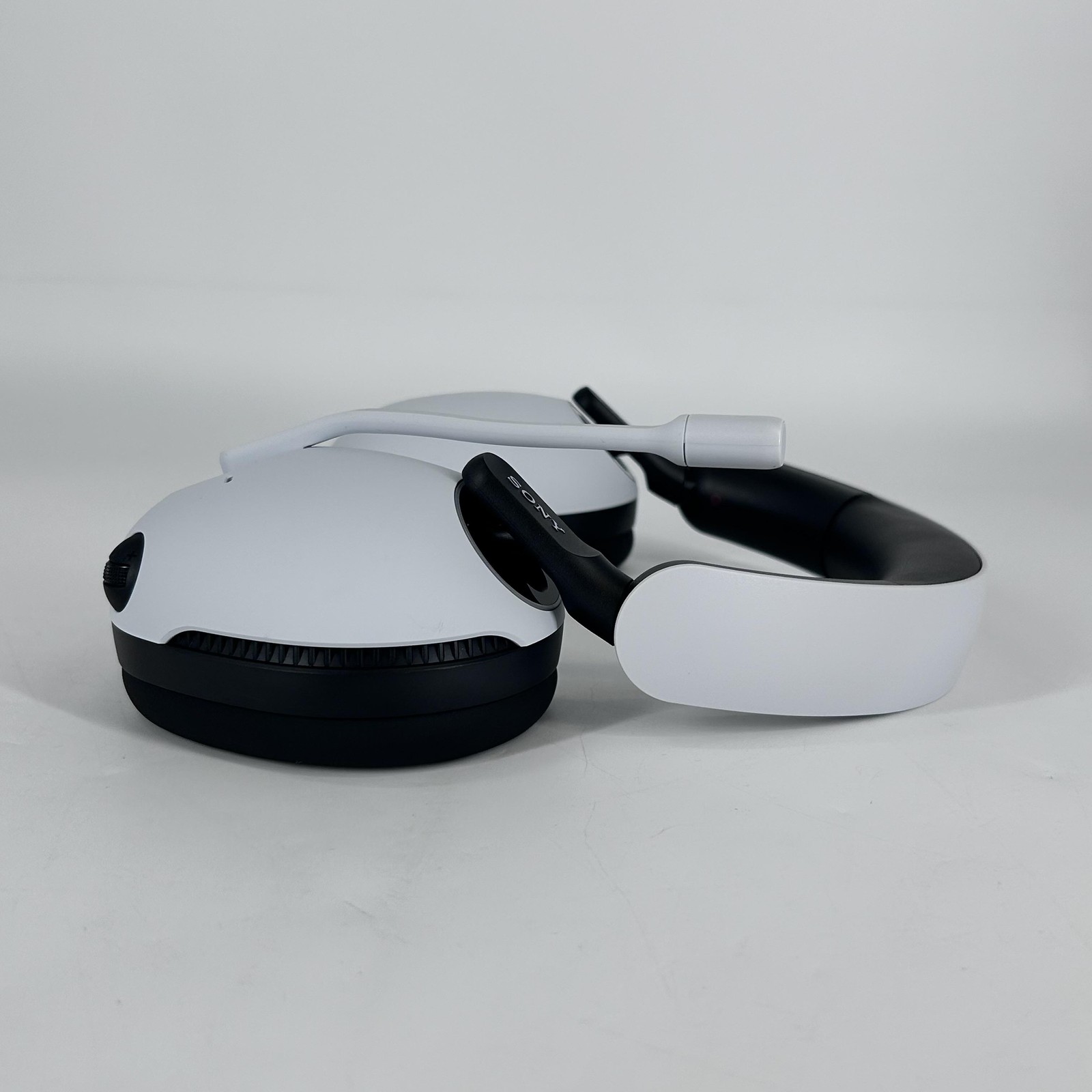 Sony INZONE H9 Wireless Noise Canceling Gaming Headset White – Excellent