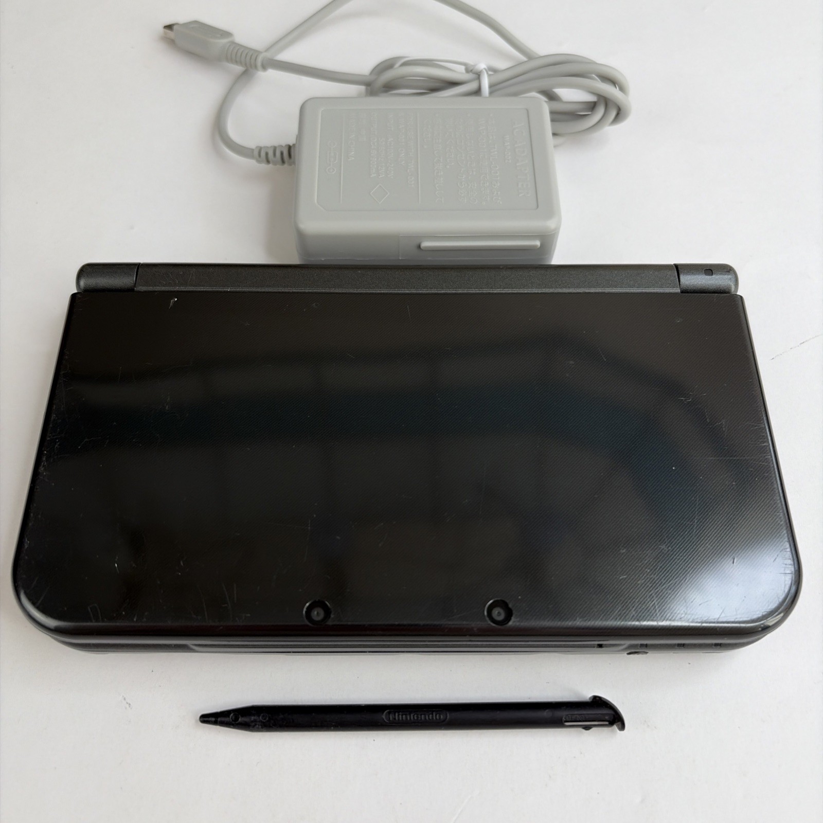 New Nintendo 3DS XL Gray Black Console, Charger Stylus US Version