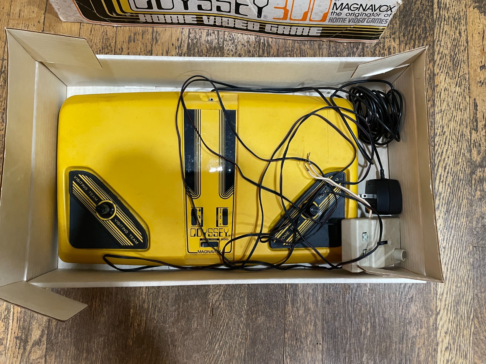 Vintage 1976 Odyssey 300 Home Video Game System Magnavox UNTESTED