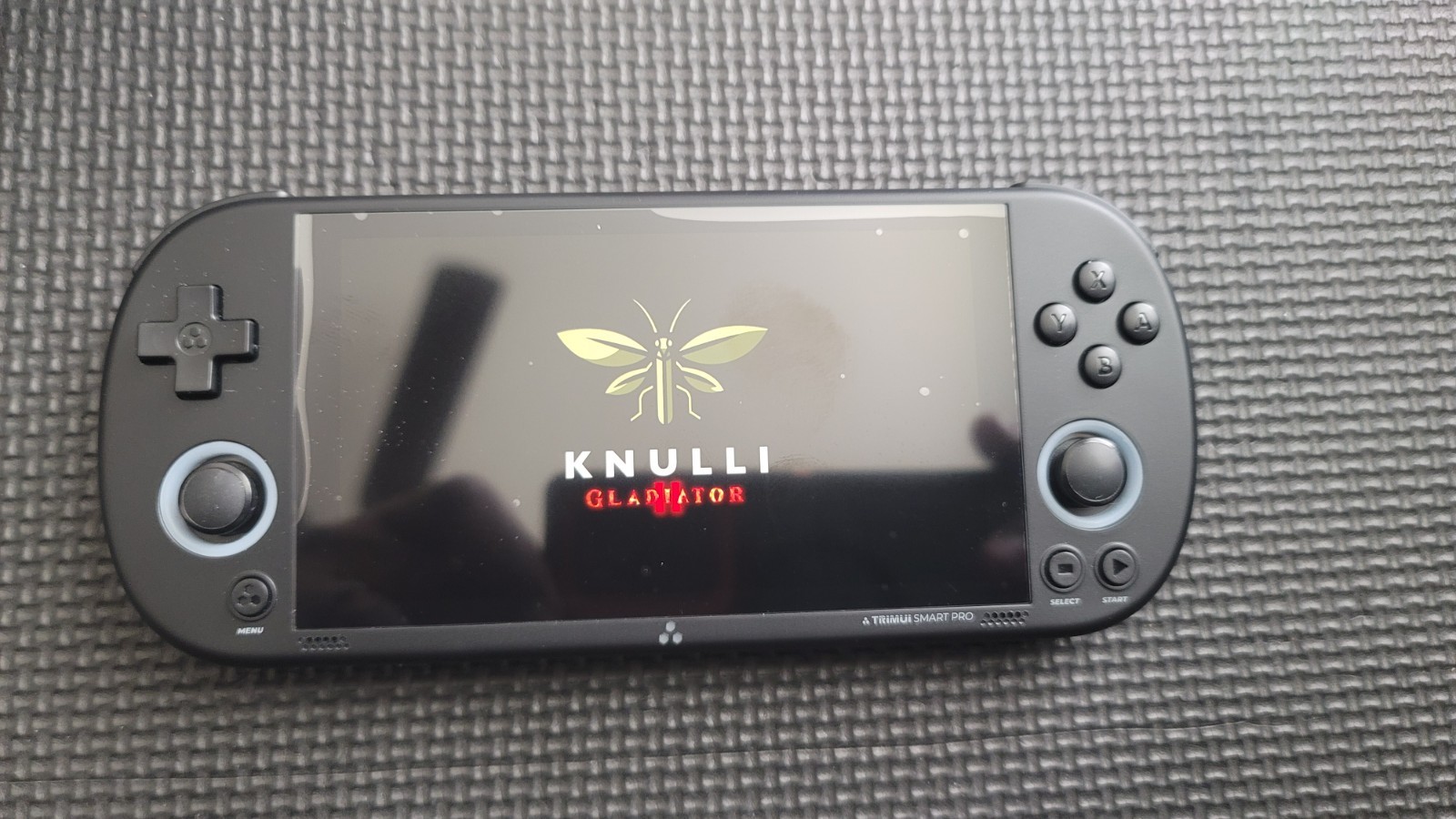 TRIMUI SMART PRO (BLACK) 64GB GM/OS (KNUILLI GLADIATOR 2 OS (1K GAMES) GXRG