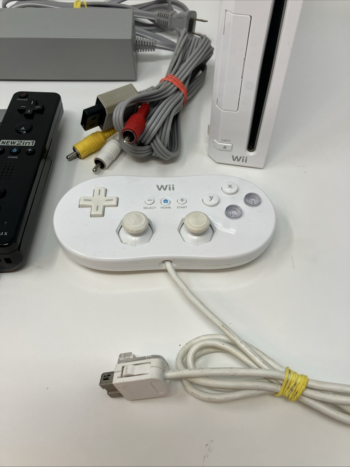 Nintendo Wii RVL-001 (White) Console Bundle Tested, Classic Controller READ