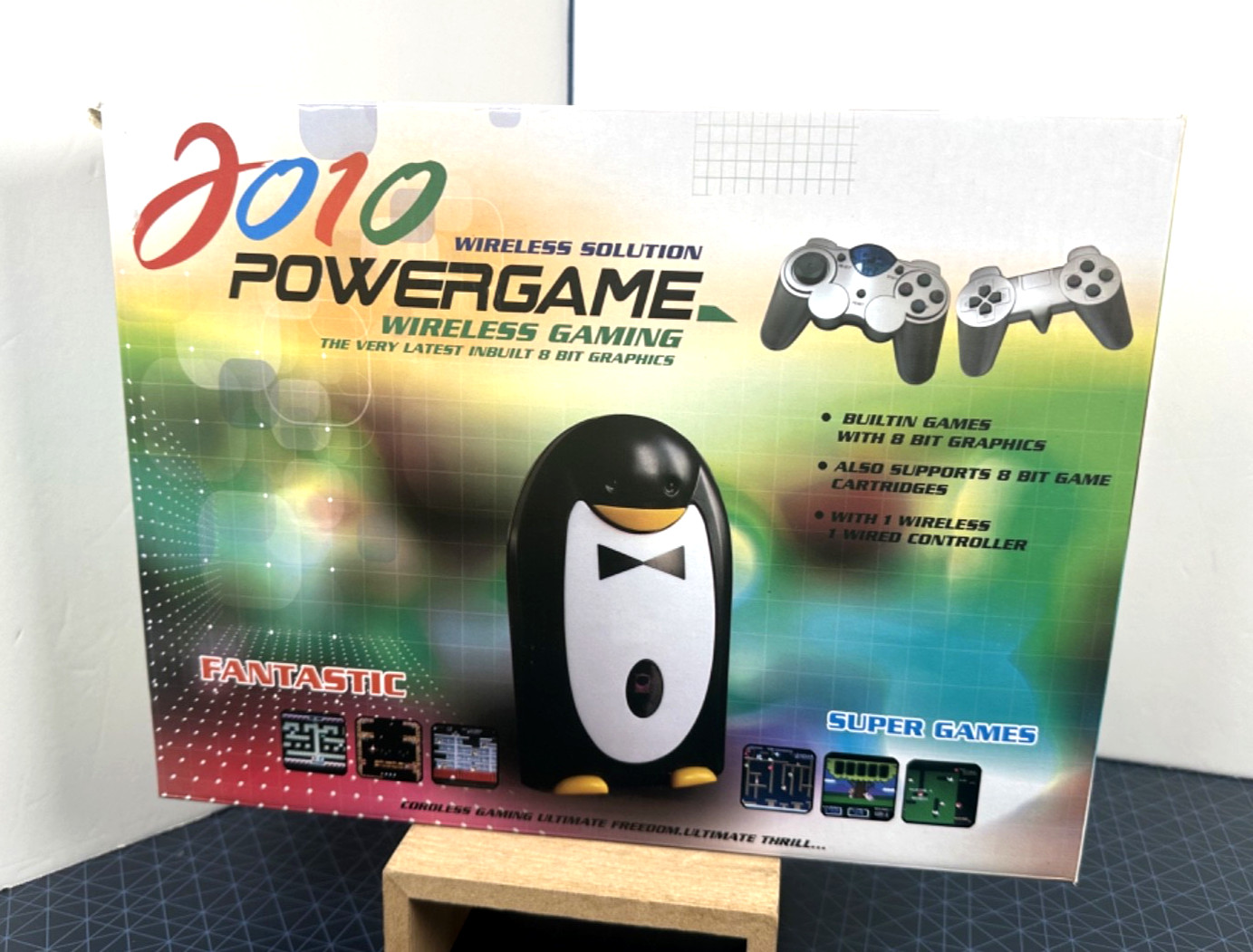 Penguin Powergames Famiclone Console – with Two Controls & Zapper, BRAND NEW!