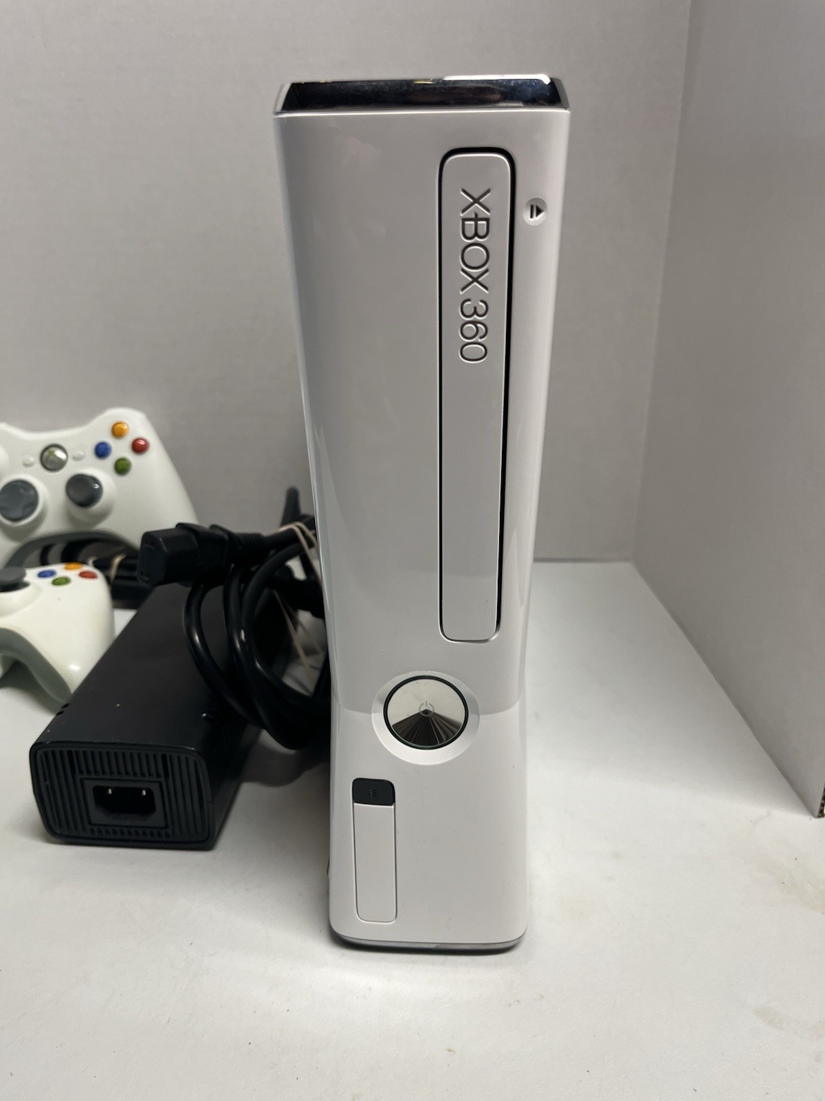 Microsoft Xbox 360 S Slim White 250GB Console With Games Bundle Tested Working