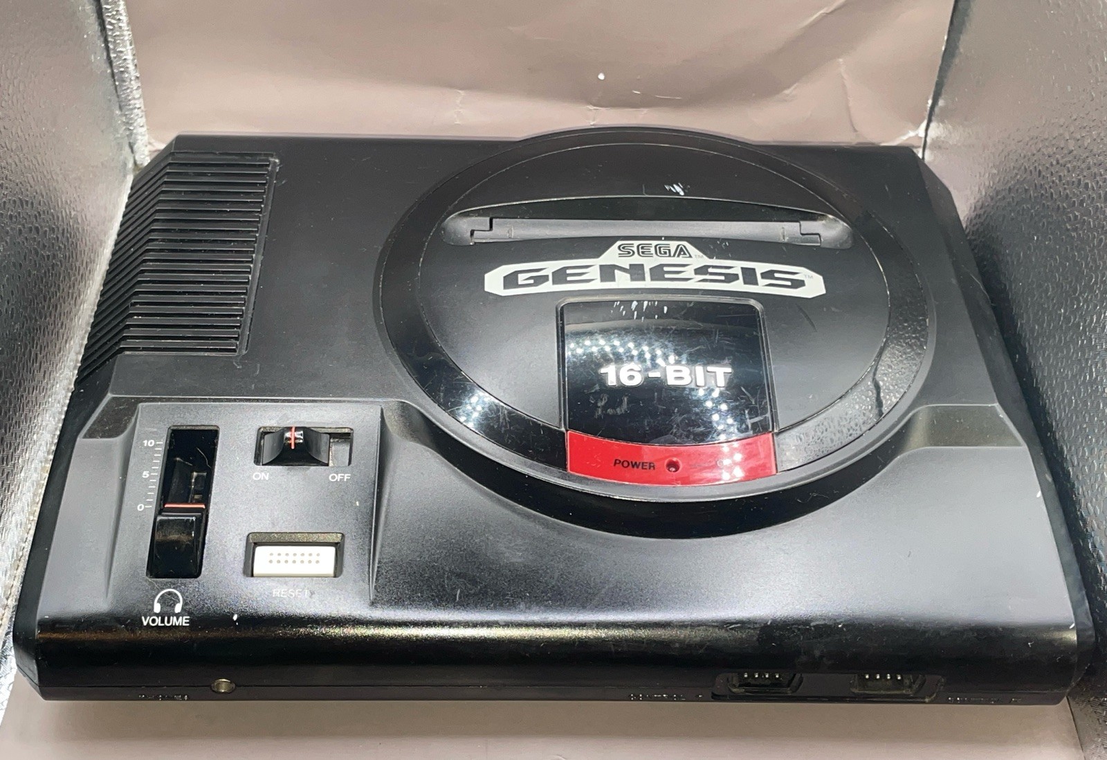Sega Genesis Model 1 1601 Console Only Tested Headphones Jack 16 Bit