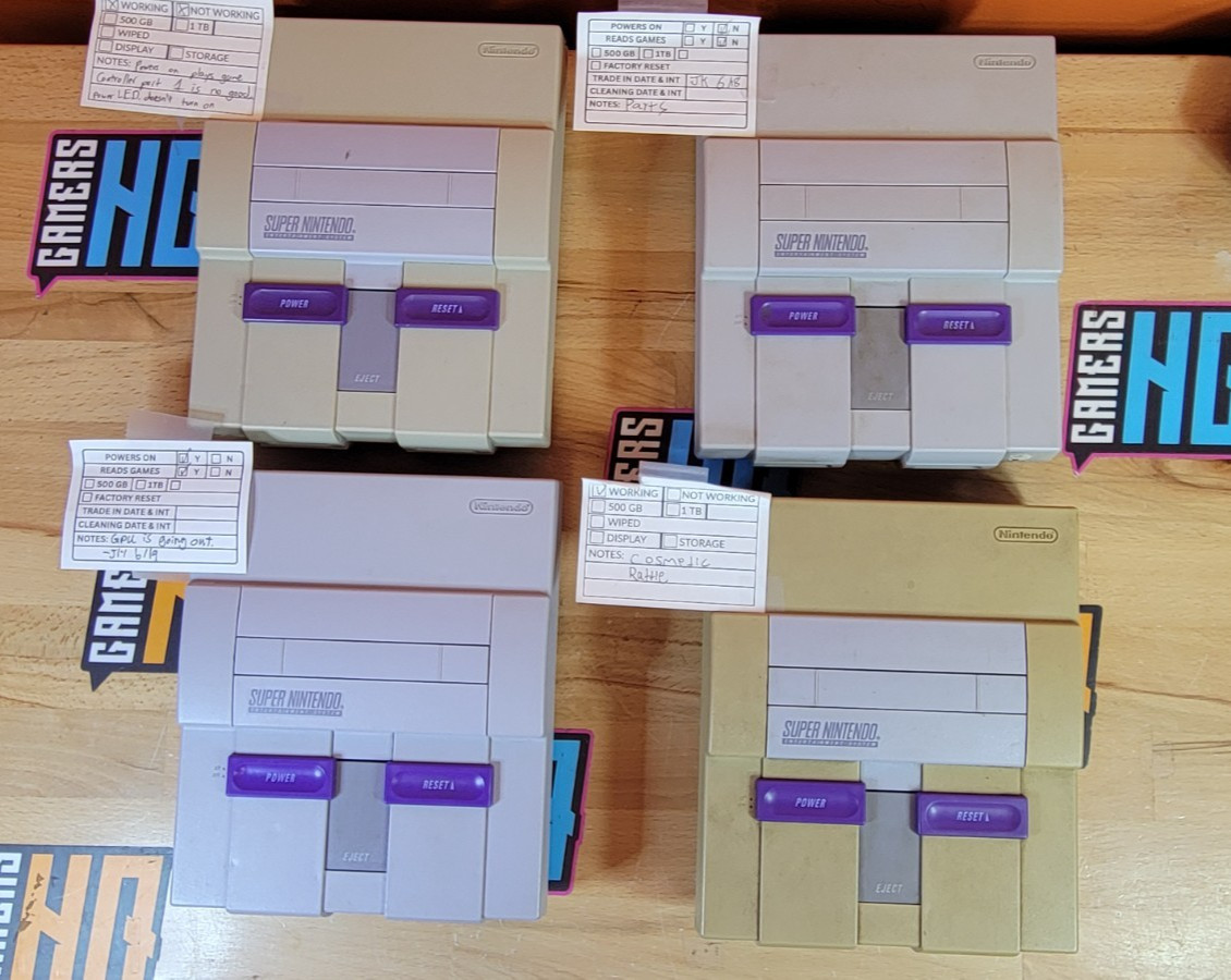 Lot of 4 Super Nintendo Entertainment System SNES Consoles Parts Repair AS-IS