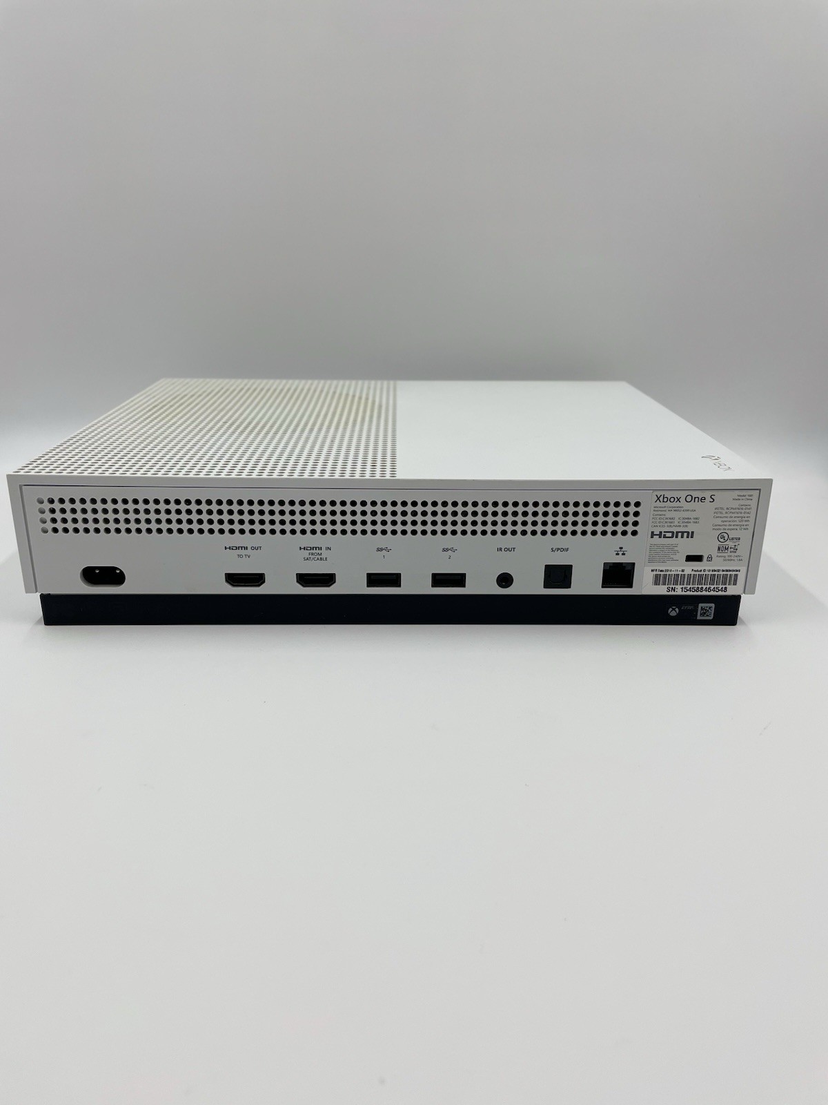 Microsoft Xbox One S 500 GB White Console w/ 2 Wireless Controllers – Tested