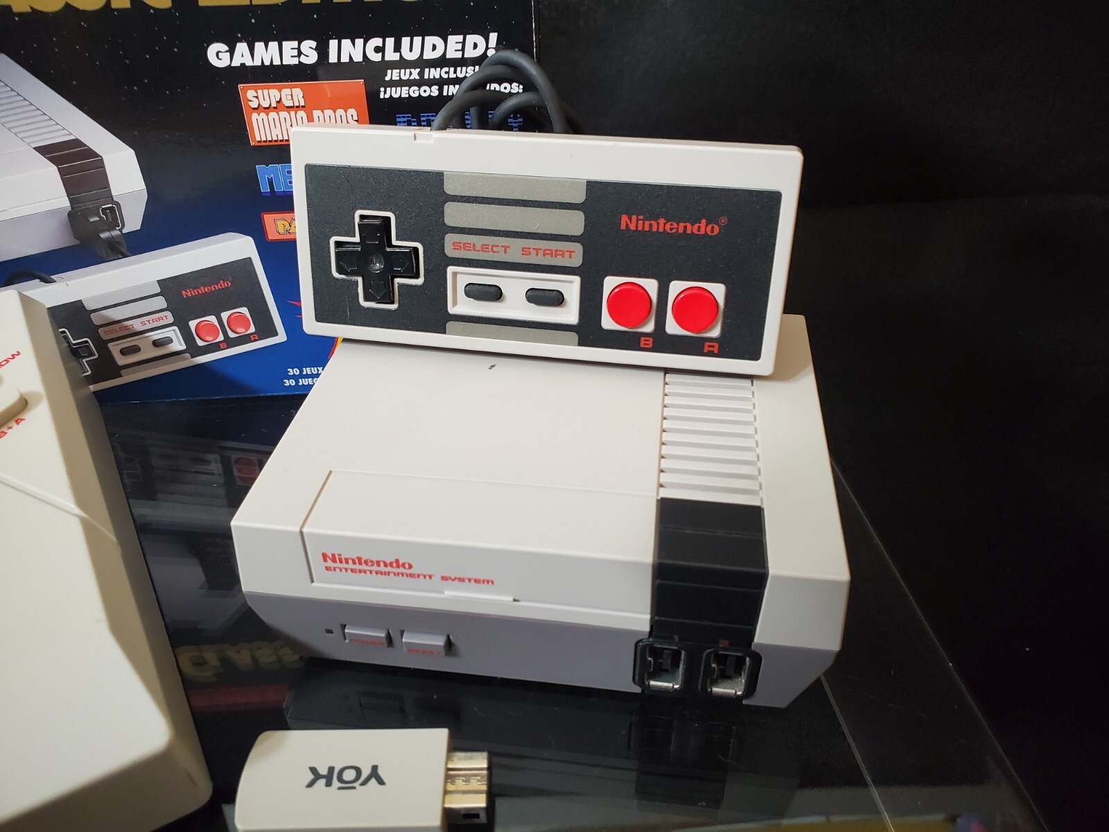 Nintendo NES Classic Edition Entertainment System W/ Joystick & Wireless Control