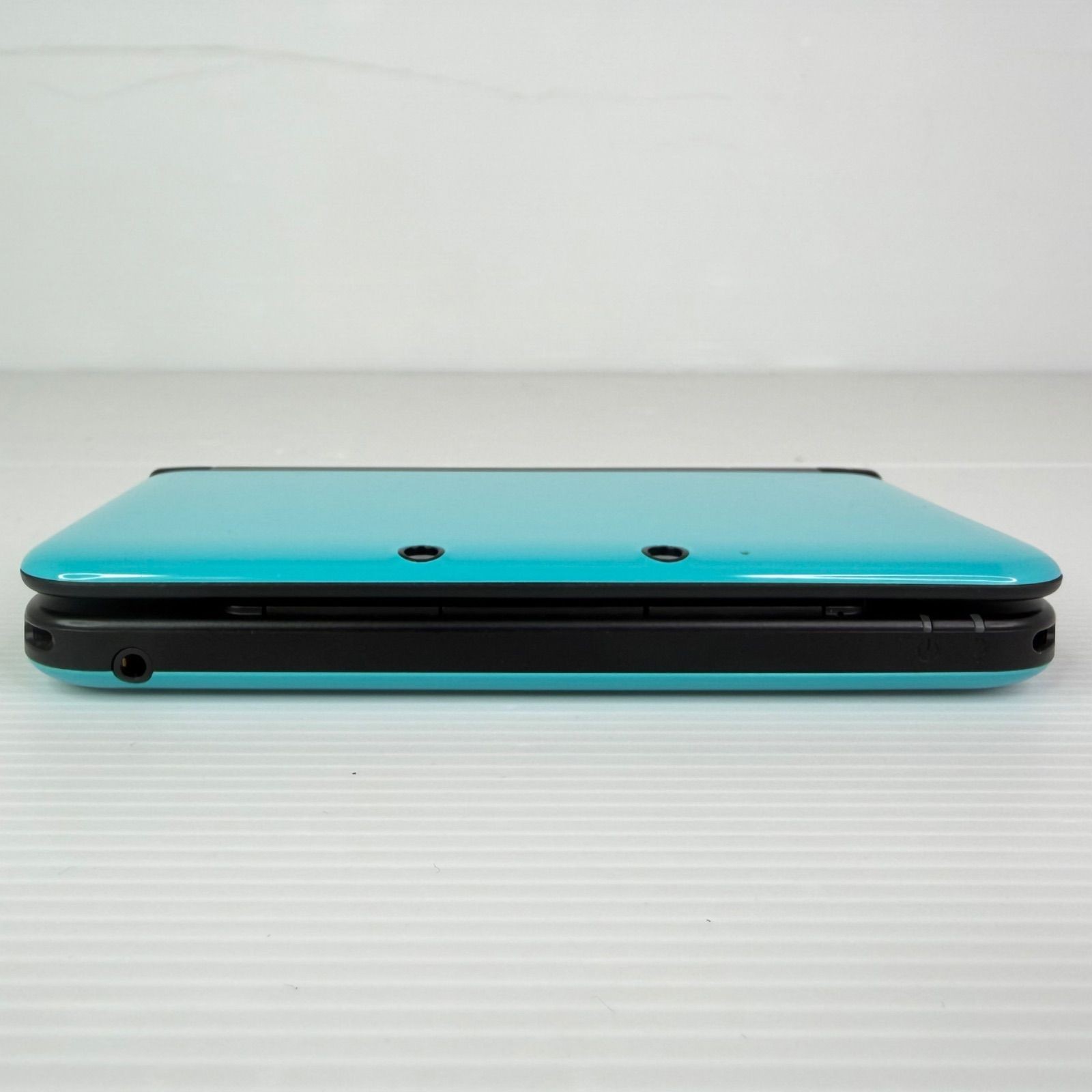 G0783 Nintendo 3DS LL Turquoise x Black