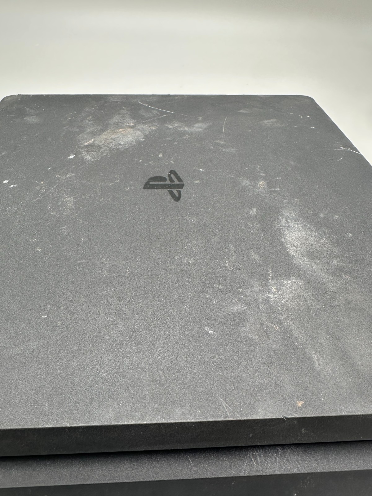Sony PlayStation 4 Slim PS4 1TB CUH-2115B Gaming Console + Black Controller Fair
