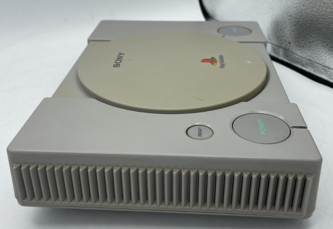 Sony Play Station PS SCPH-7000 NTSC J console only
