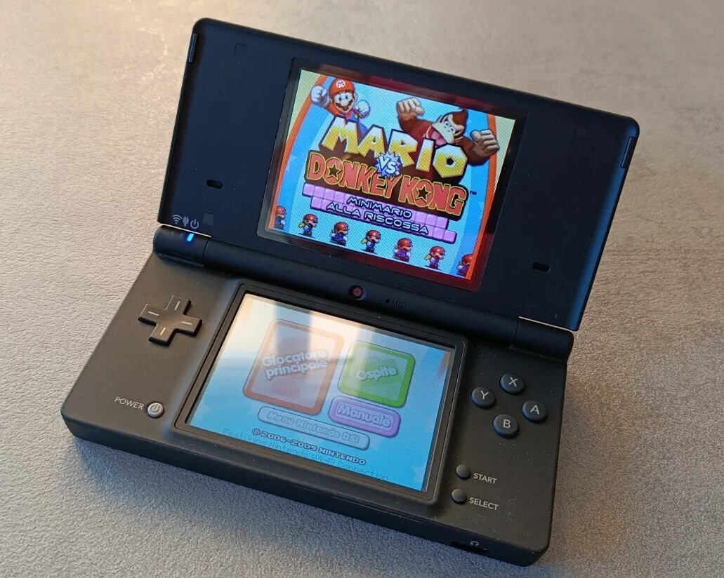 Nintendo DSi Console Portatile – Nero – Condizioni Perfette