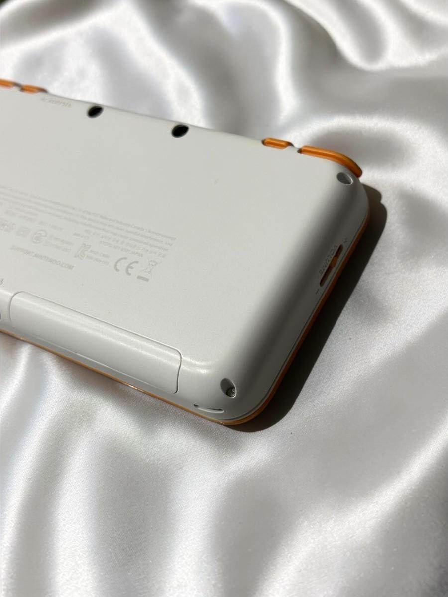 [EXC] New Nintendo 2DS XL LL White Orange Console Stylus Japanese ver w/Box