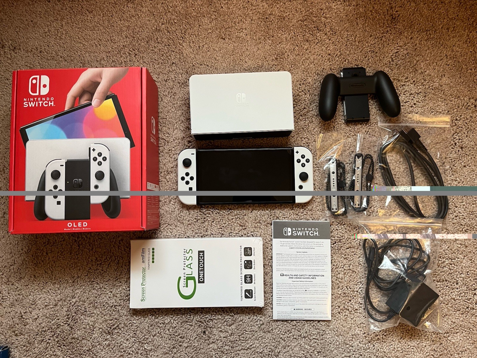 Nintendo Switch OLED Console 64GB w/ Box + Screen Protector