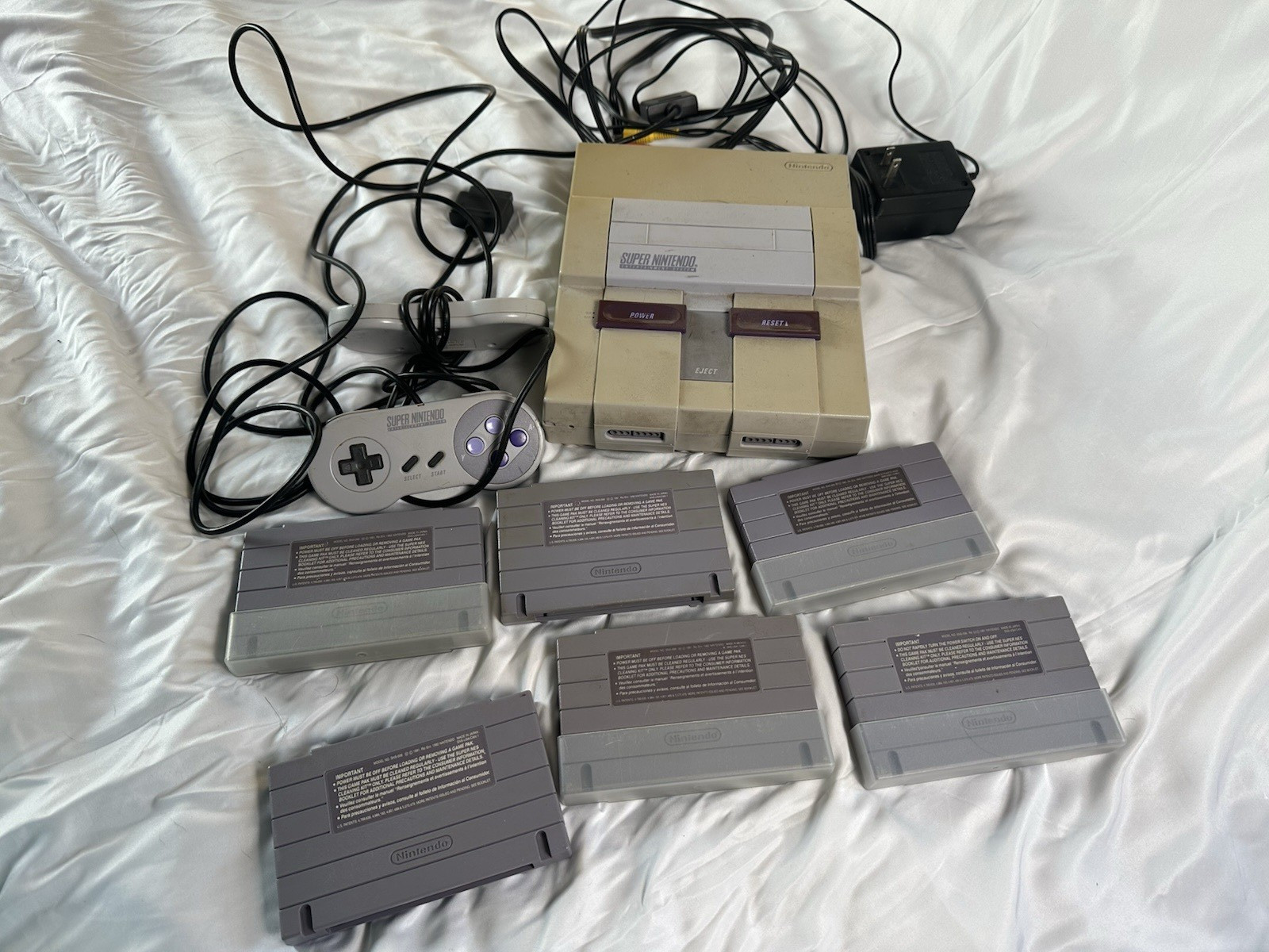 Nintendo SNES Home Console Gray Tested Classic Retro 16-Bit Gaming System