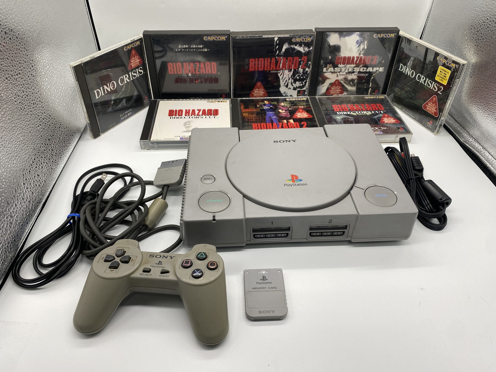 PlayStation 1 PS1 Console w/ Resident Evil Dino Crisis 8 set JP Ver. SCPH-7000