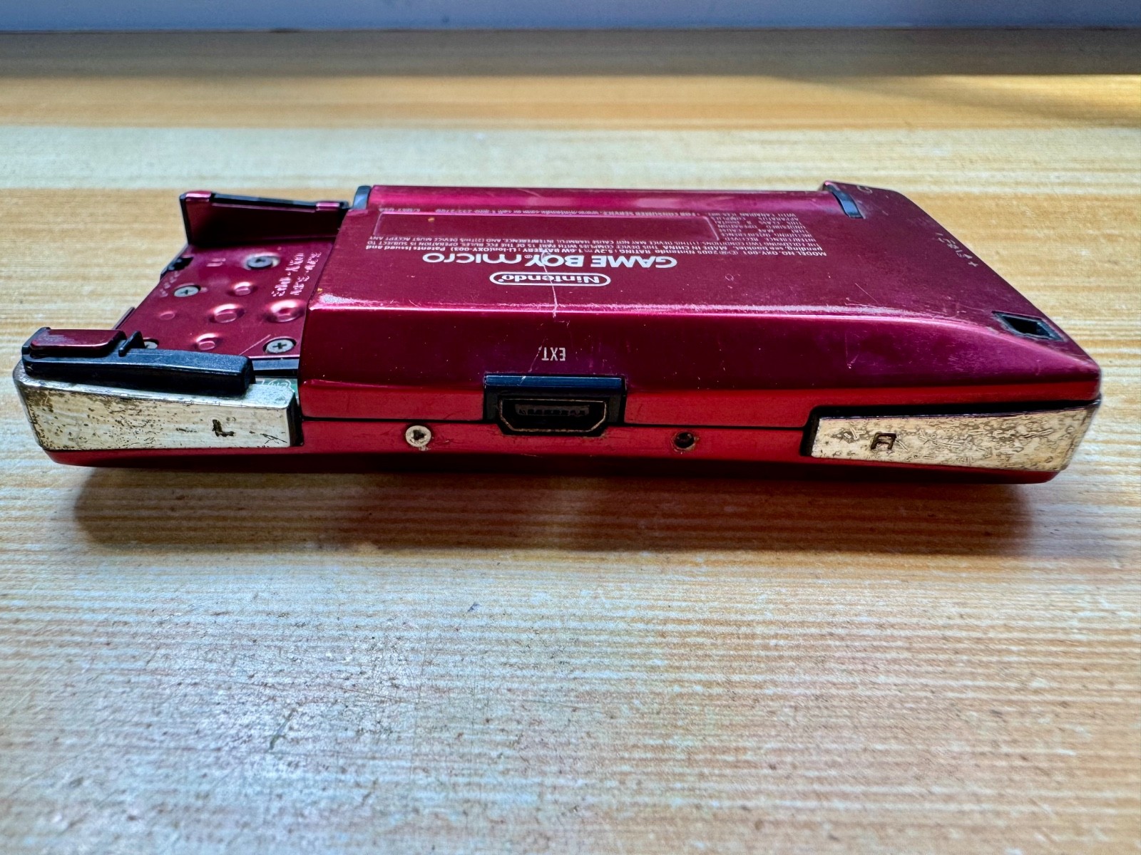 Nintendo Gameboy Micro OXY001 Famicom 20th Anniversary Red Gold Handheld Console