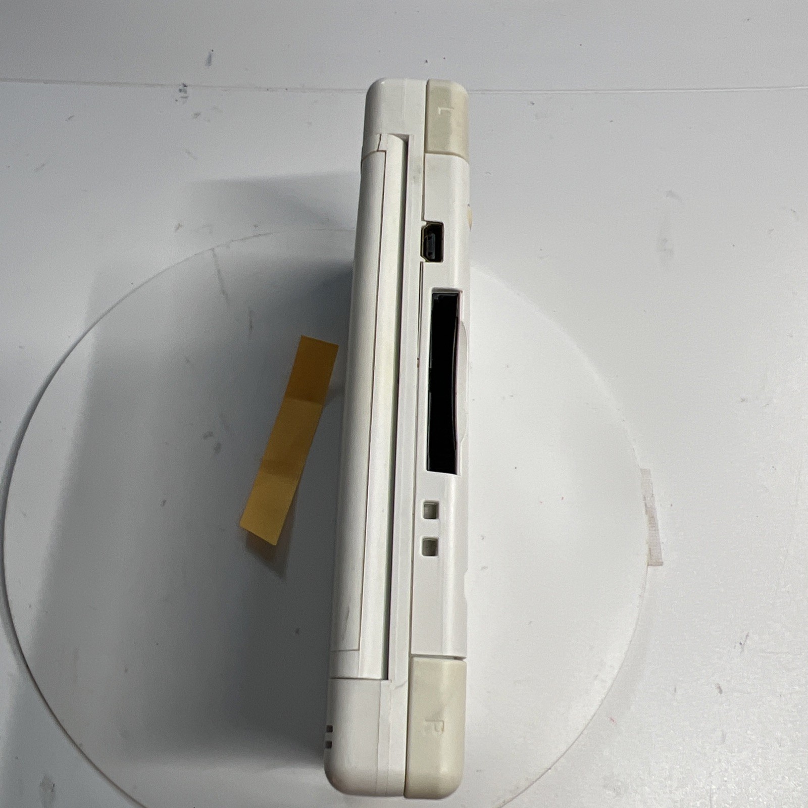 Nintendo DS Lite Console USG-001 – Polar White Not Working