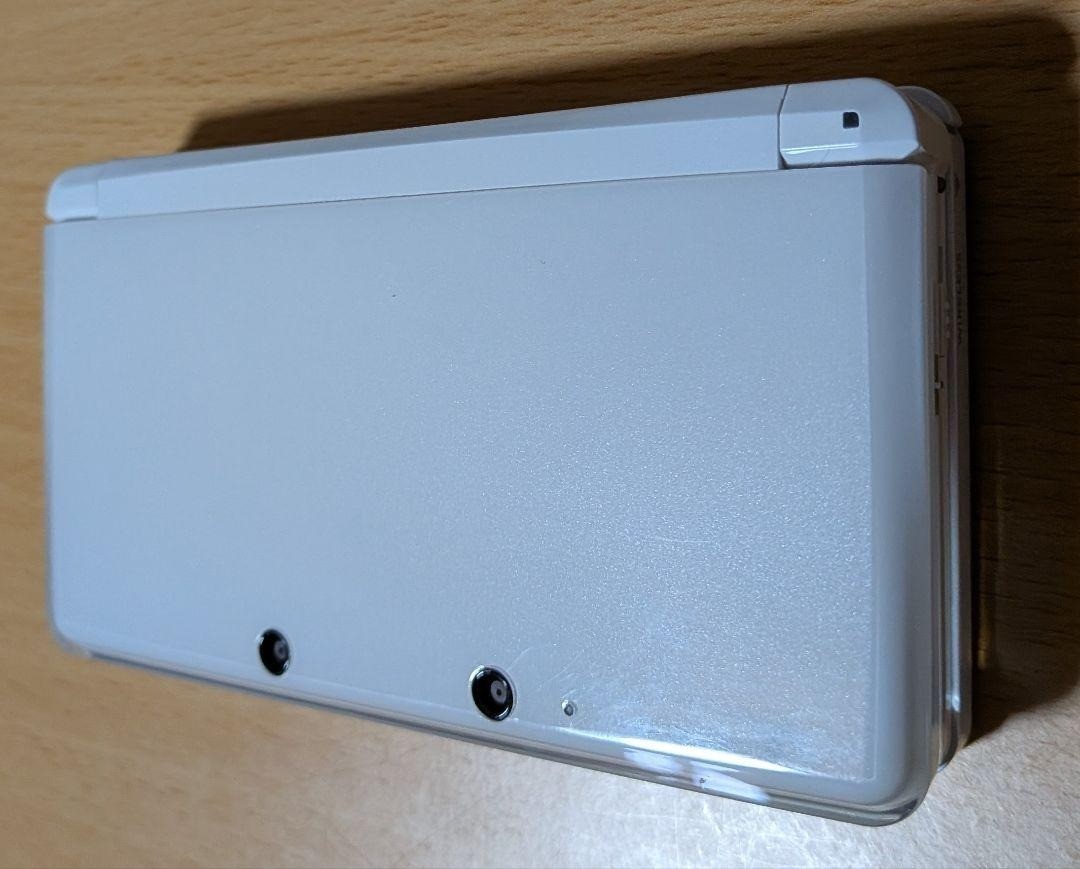 USED Japanese New Nintendo 3DS WHITE with all items KTR-001