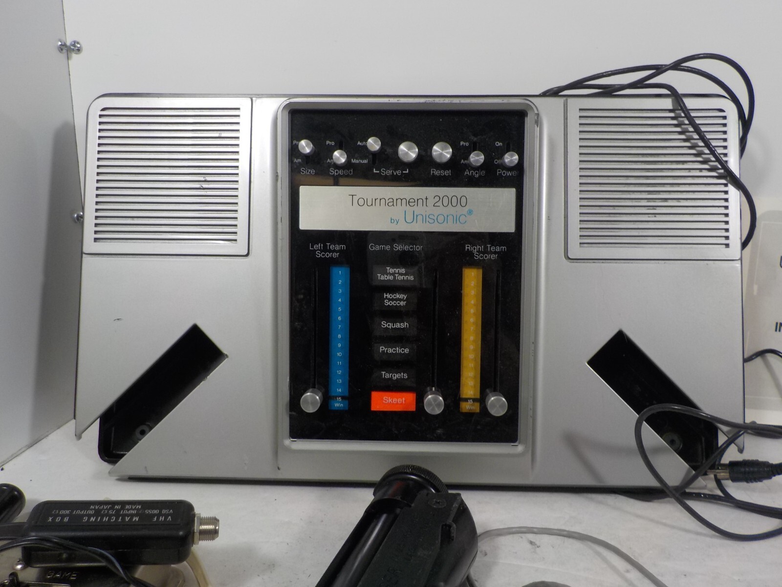 N A129 1977 Unisonic Tournament 1000 “Pong” Video Game Console Lot (Untested)