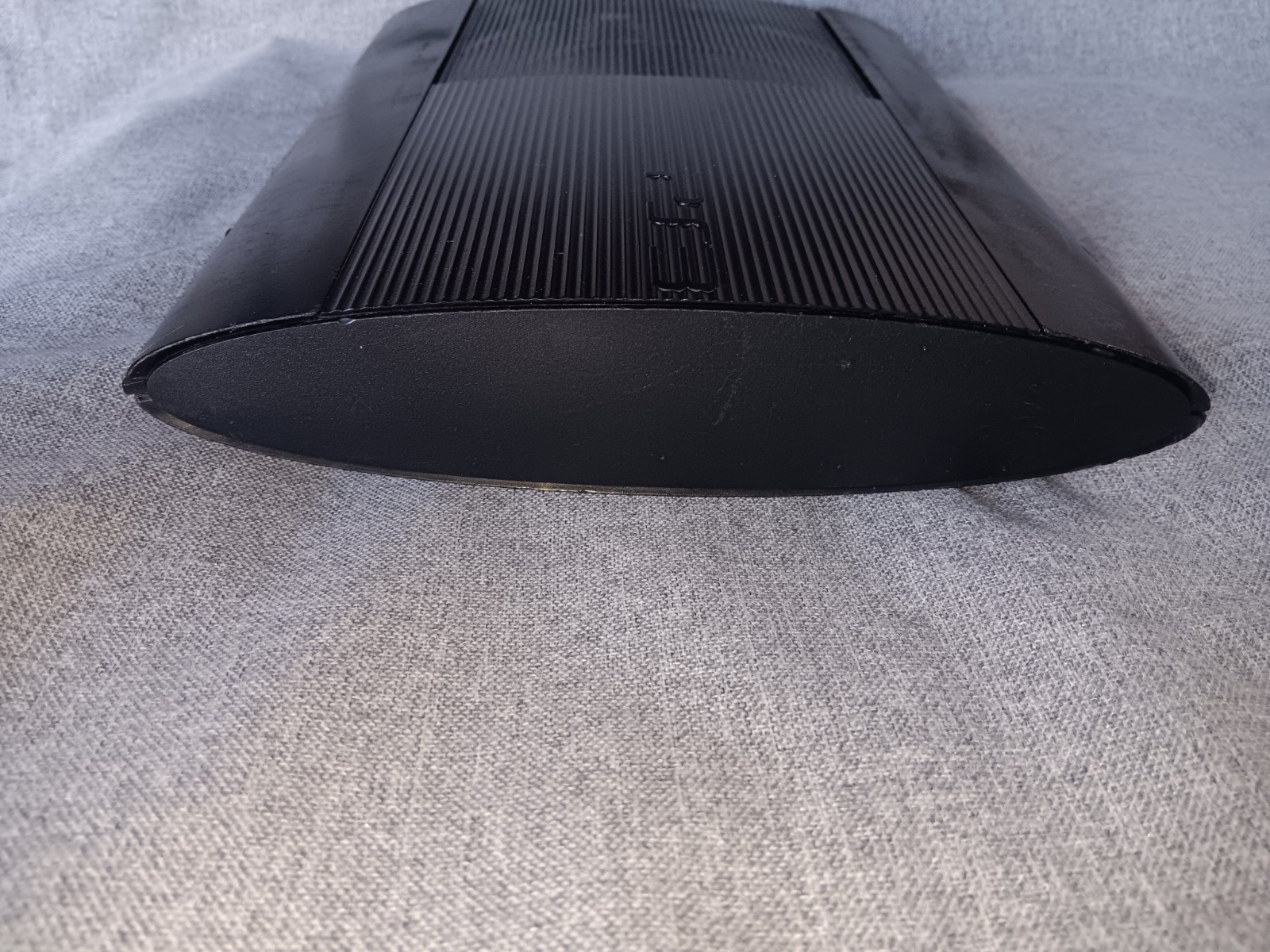 Sony PlayStation 3 Super Slim CECH-4001B 250GB Console