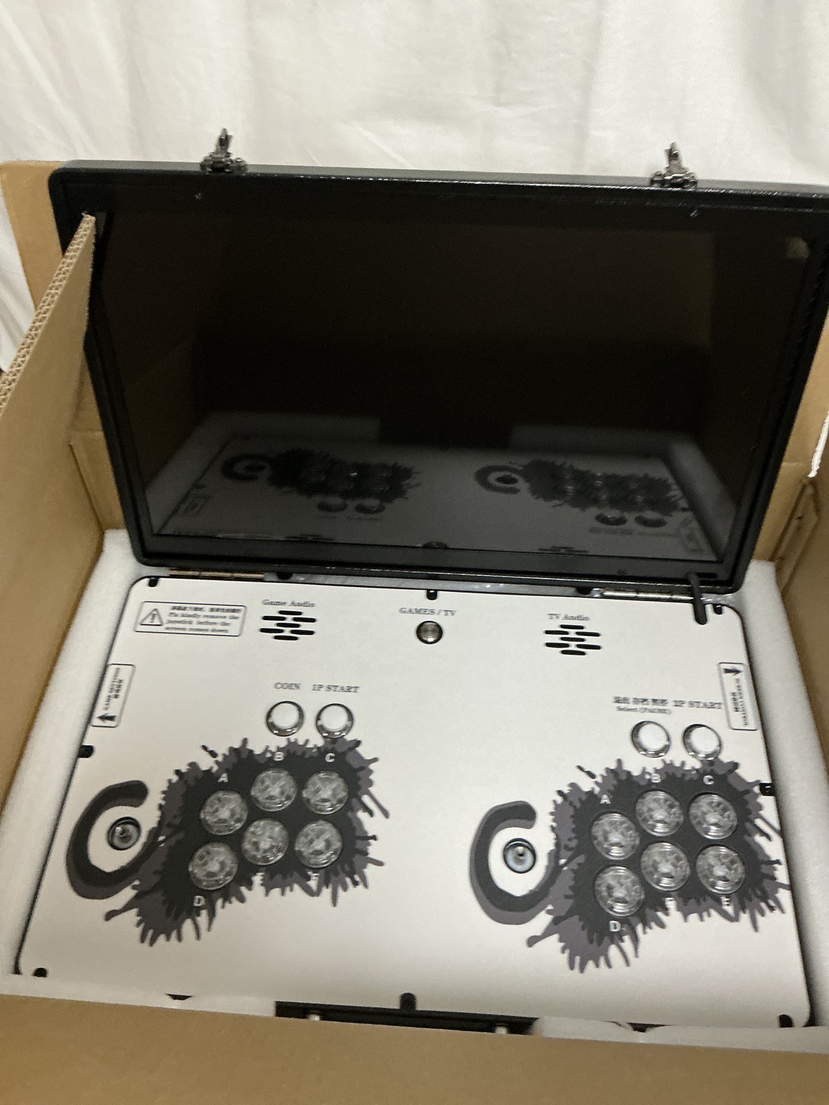 dual system folding game system 22 inch screen