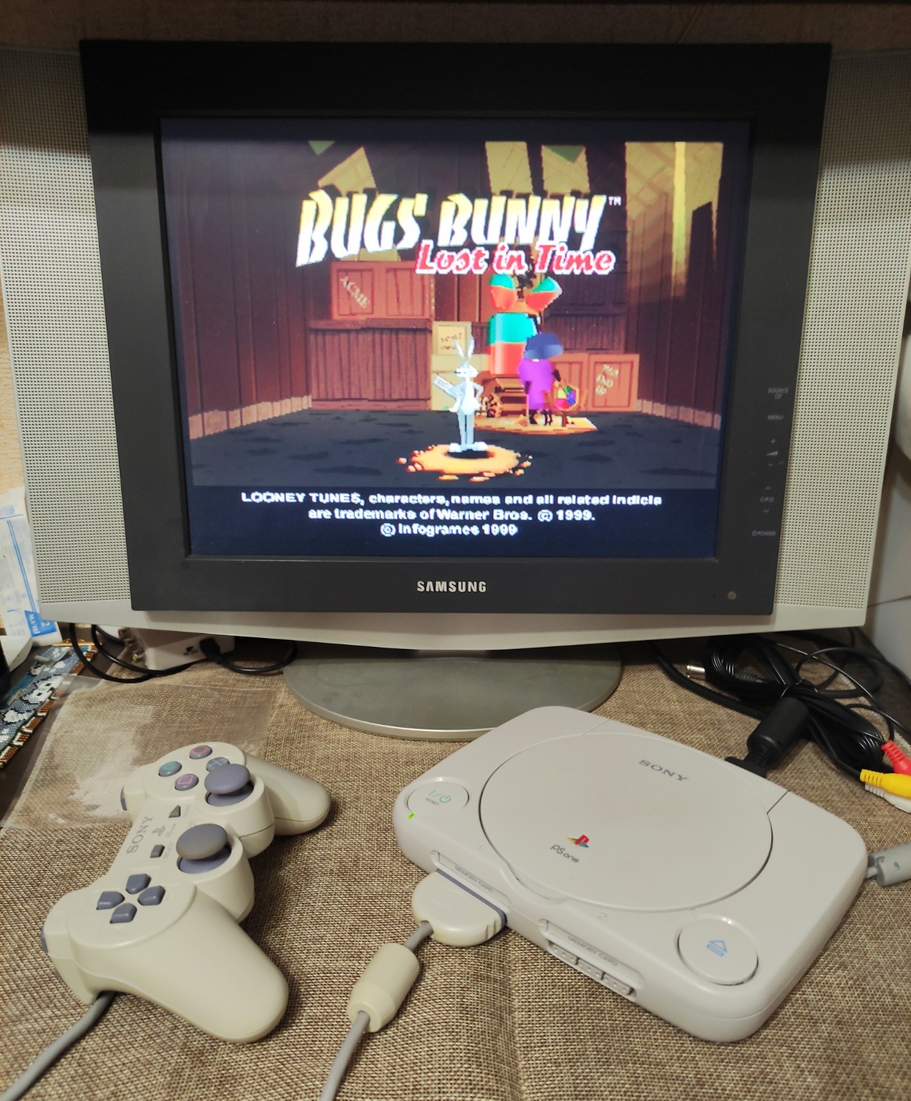 Sony Playstation 1 ps one SCPH-102 psone plays discs from all regions