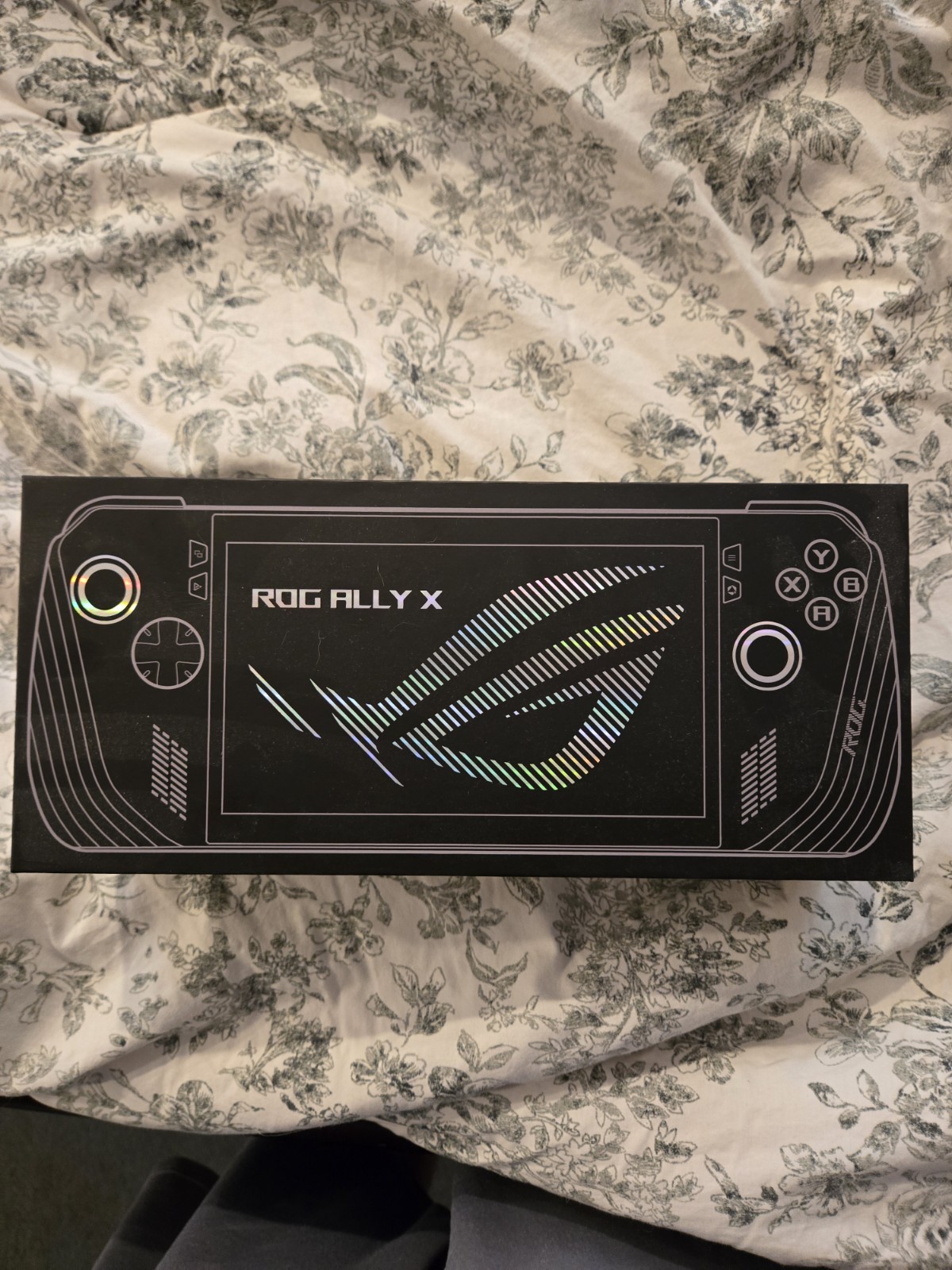 ASUS ROG Ally X 7″ 120Hz FHD 1080p 1TB Handheld + Case and 1.5TB MicroSD card