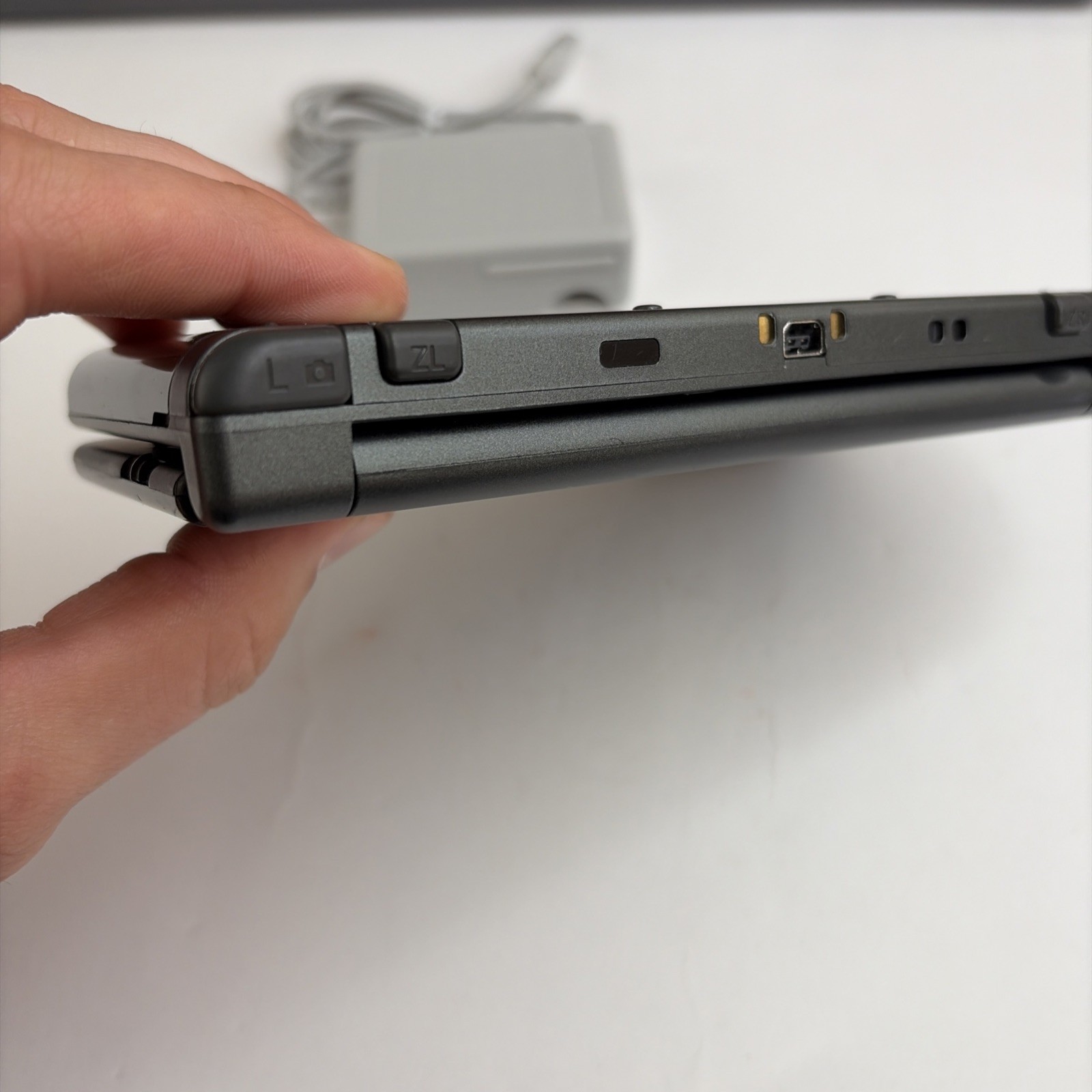 NICE! New Nintendo 3DS XL Gray Black Console Charger Stylus US Version