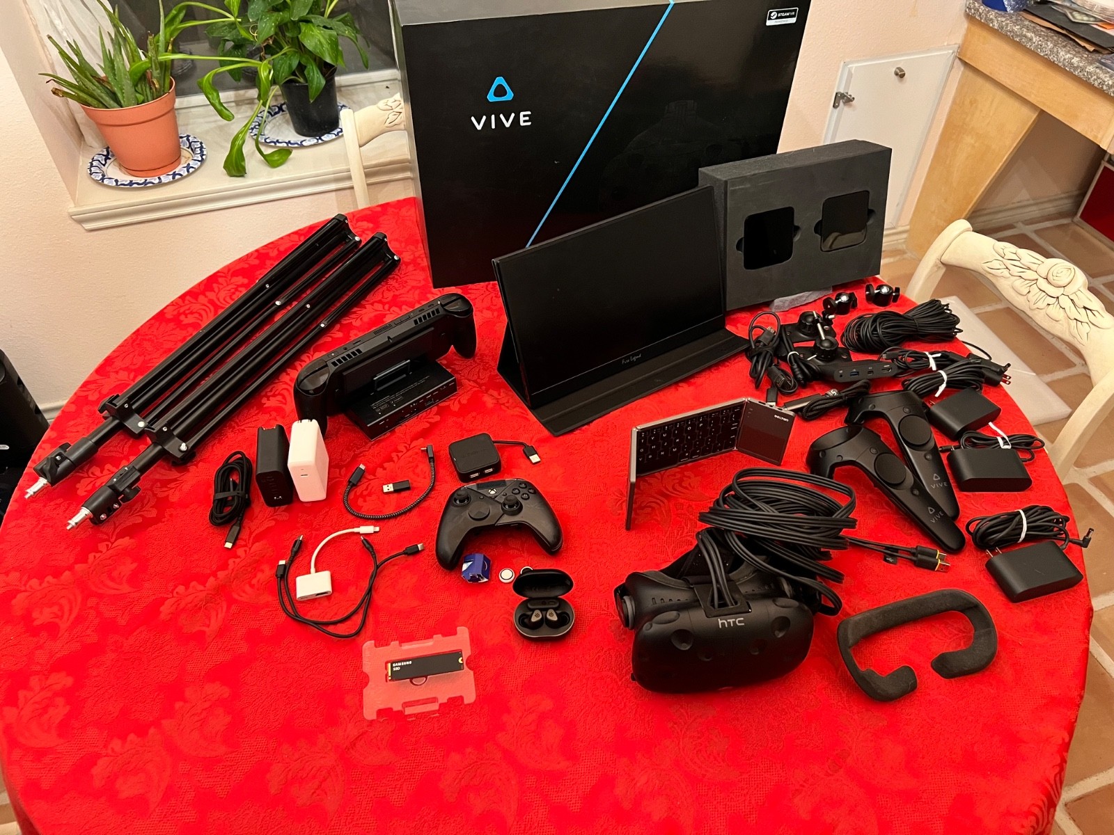 Asus ROG **VR & Accessories Only **ROG Ally X NOT INCLUDED ** 1TSD card