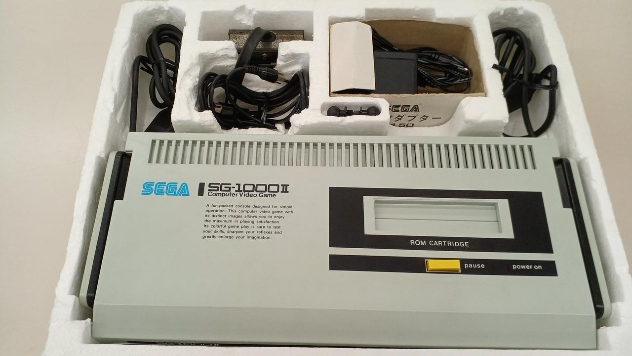 SEGA SG-1000 Ⅱ Console Boxed Tested Free Shipping 2809-1